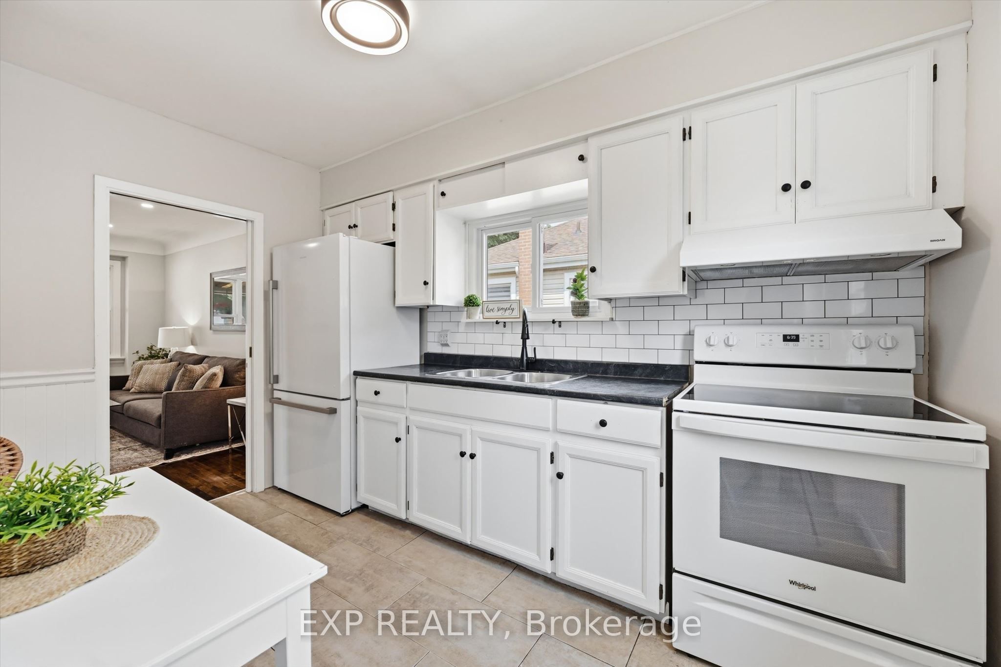 129 East 25th Street, Hamilton, ON L8V 3A3 photo 5
