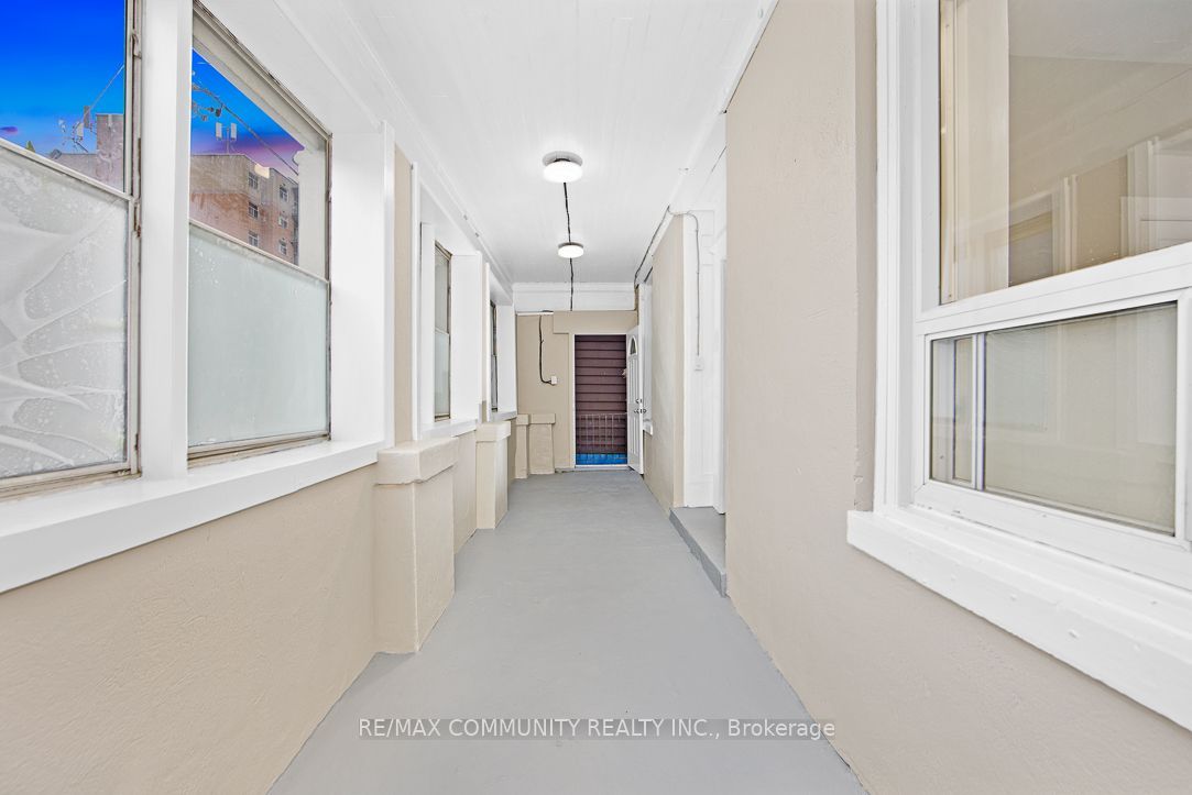 1130 King Street E 1, Cambridge, ON N3H 3P6 photo 5