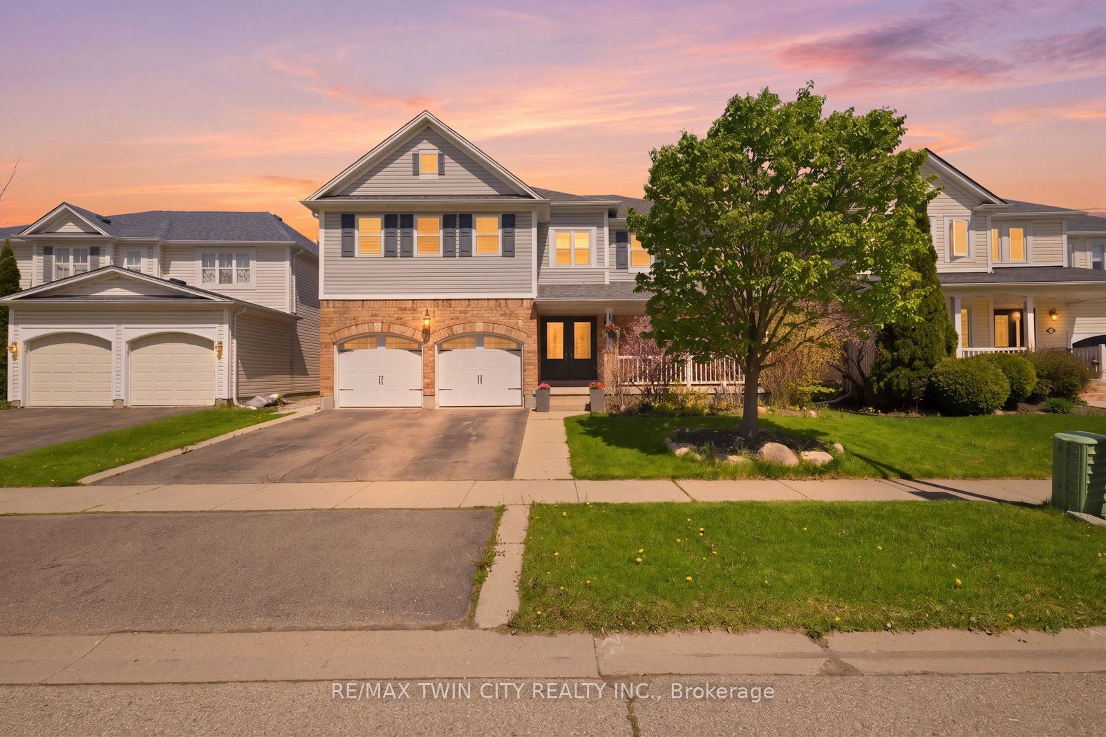 20 Webb Avenue #Upper, Brantford, ON N3T 6S5