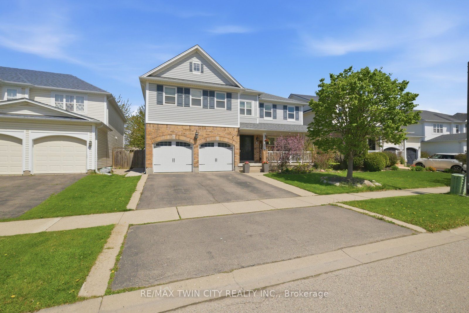20 Webb Avenue #Upper, Brantford, ON N3T 6S5 photo 2