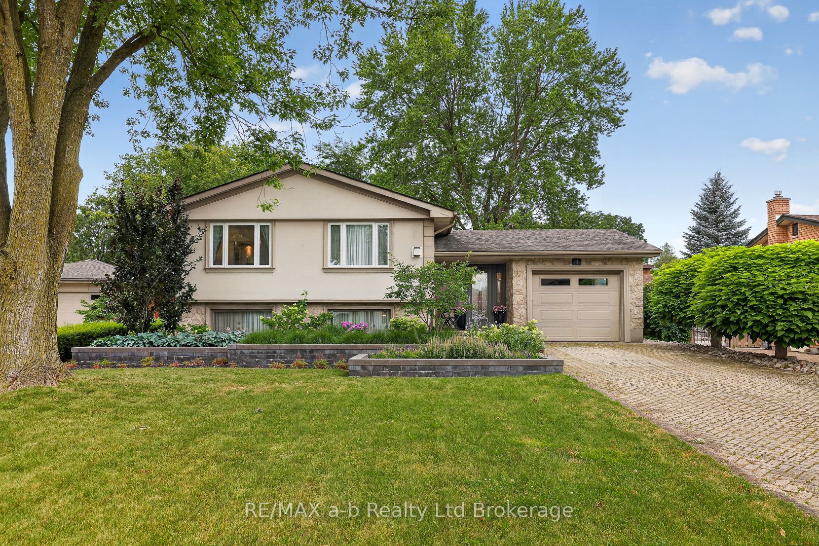 11 Princess Park Road, Ingersoll, ON N5C 1X7 photo 3
