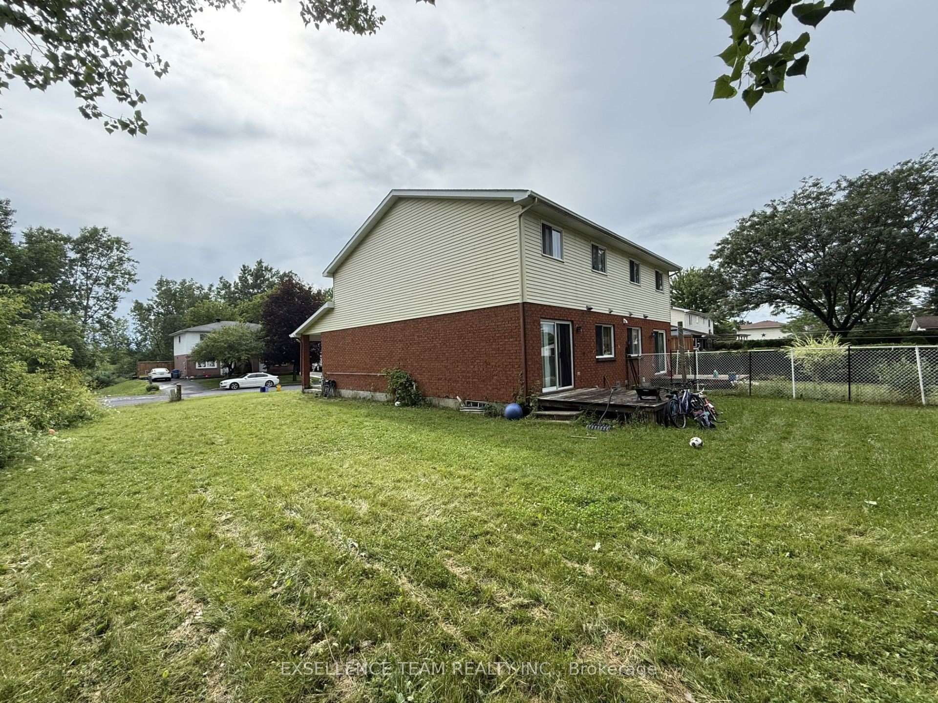 3055 Northdale Drive, Cornwall, ON K6K 1K2 photo 2