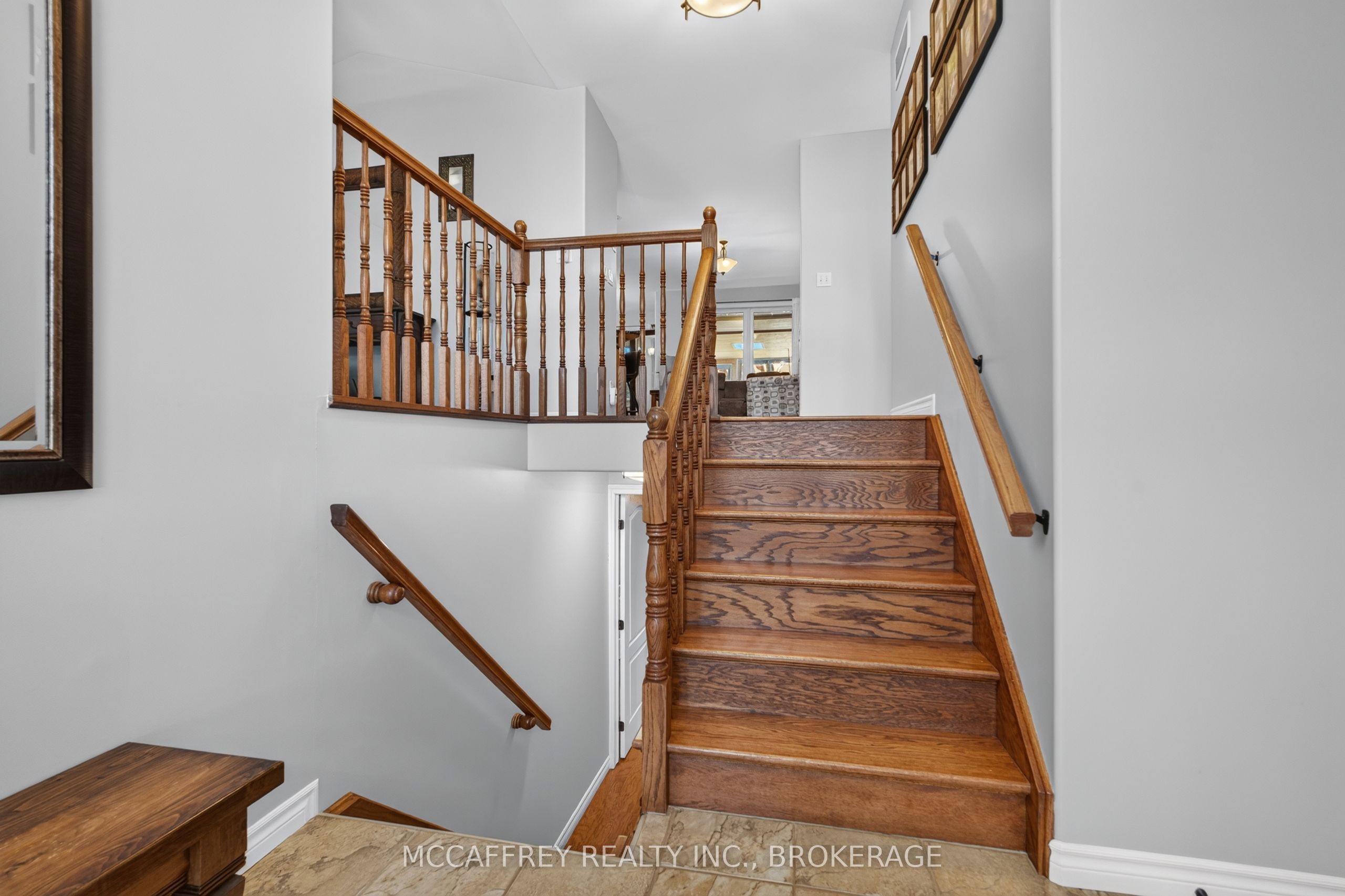 9 Hartwood Crescent, Greater Napanee, ON K7R 3L1 photo 5