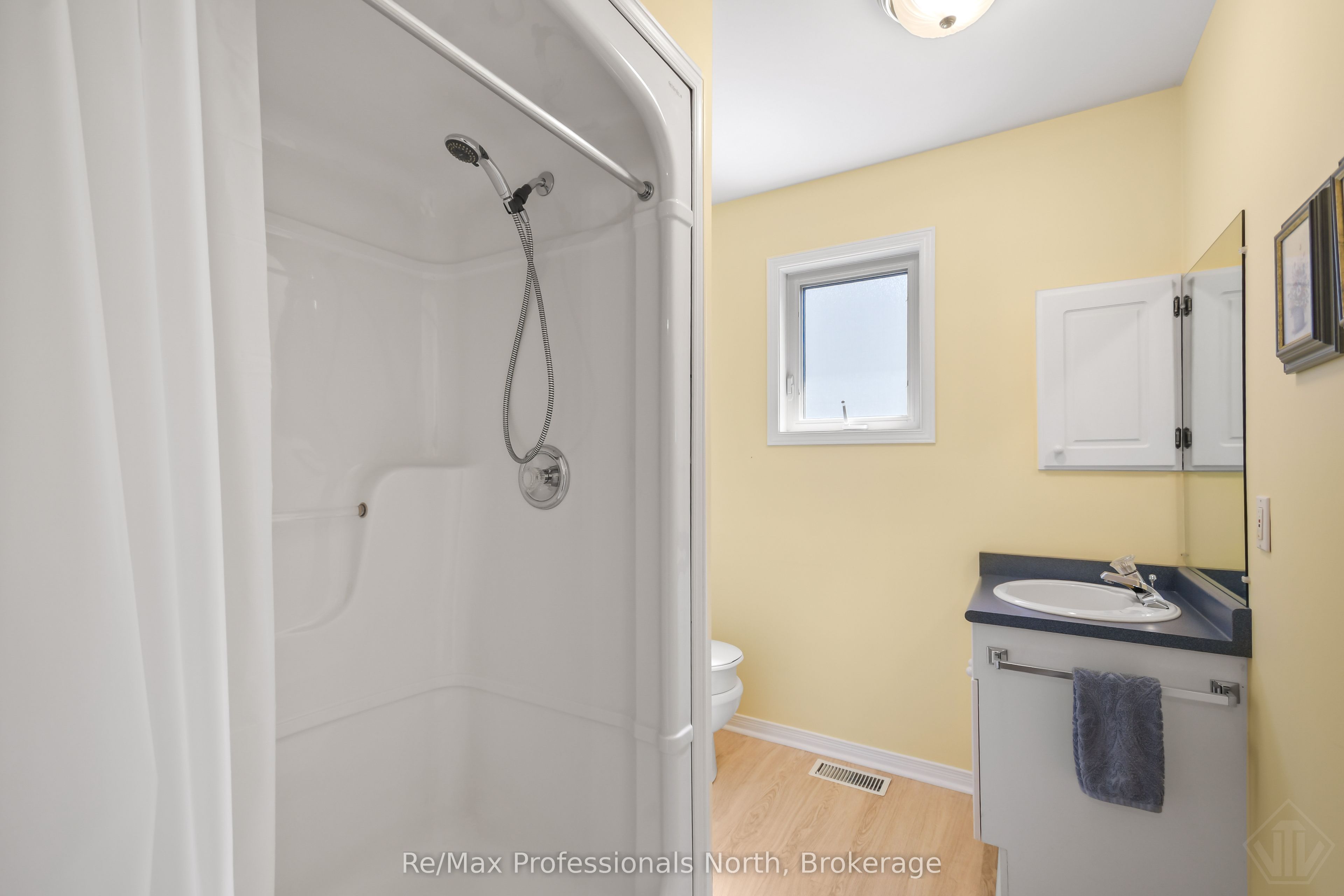 60 Pineridge Gate, Gravenhurst, ON P1P 1Y4 photo 4