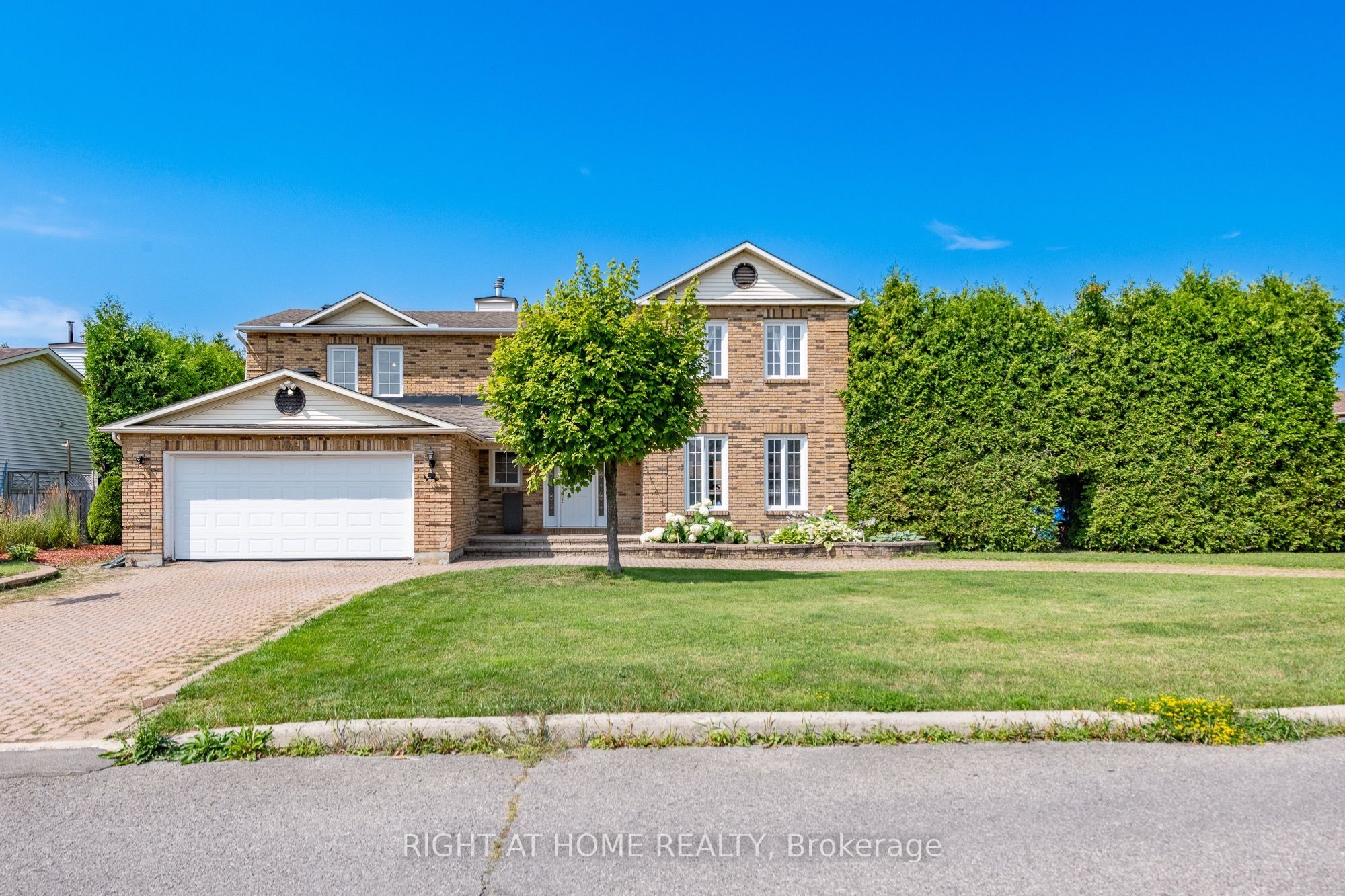 1446 Bourcier Drive, Orleans - Cumberland and Area, ON K1E 3J9 photo 2