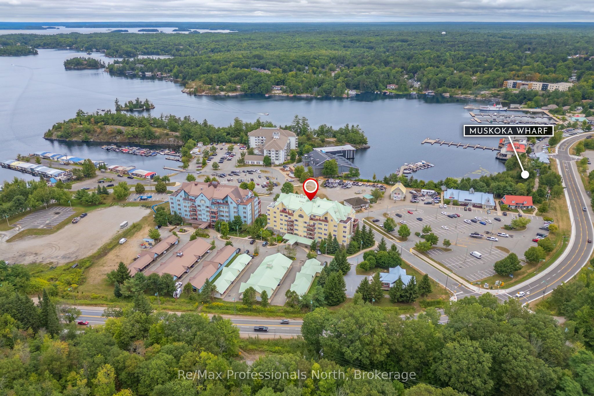 110 Steamship Bay Road 207, Gravenhurst, ON P1P 1Z9