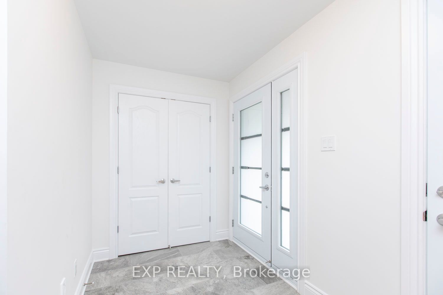208 Dion Avenue, Clarence-Rockland, ON K4K 0M3 photo 4