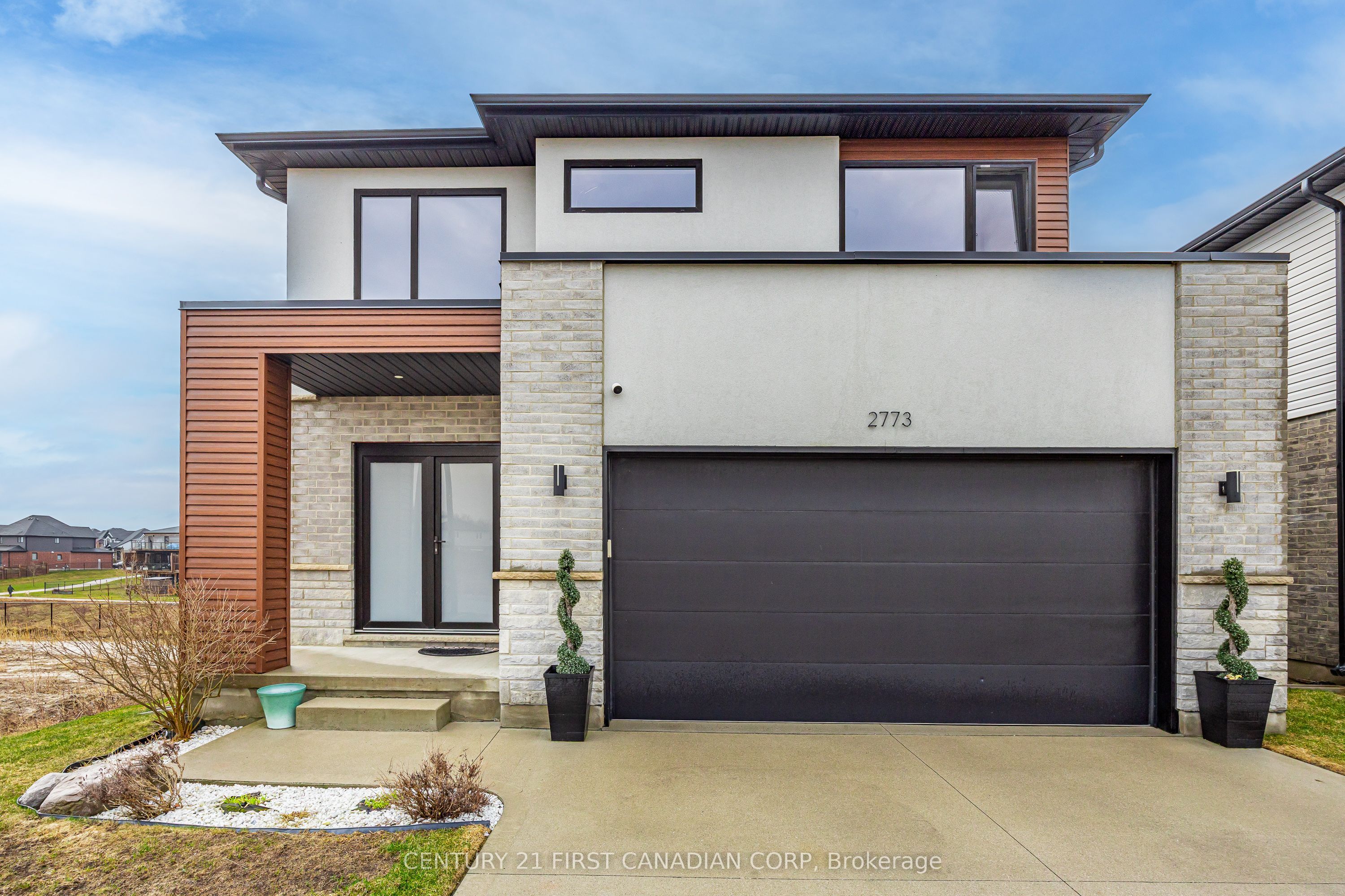 2773 Heardcreek Trail, London North, ON N6G 0W1 photo 3