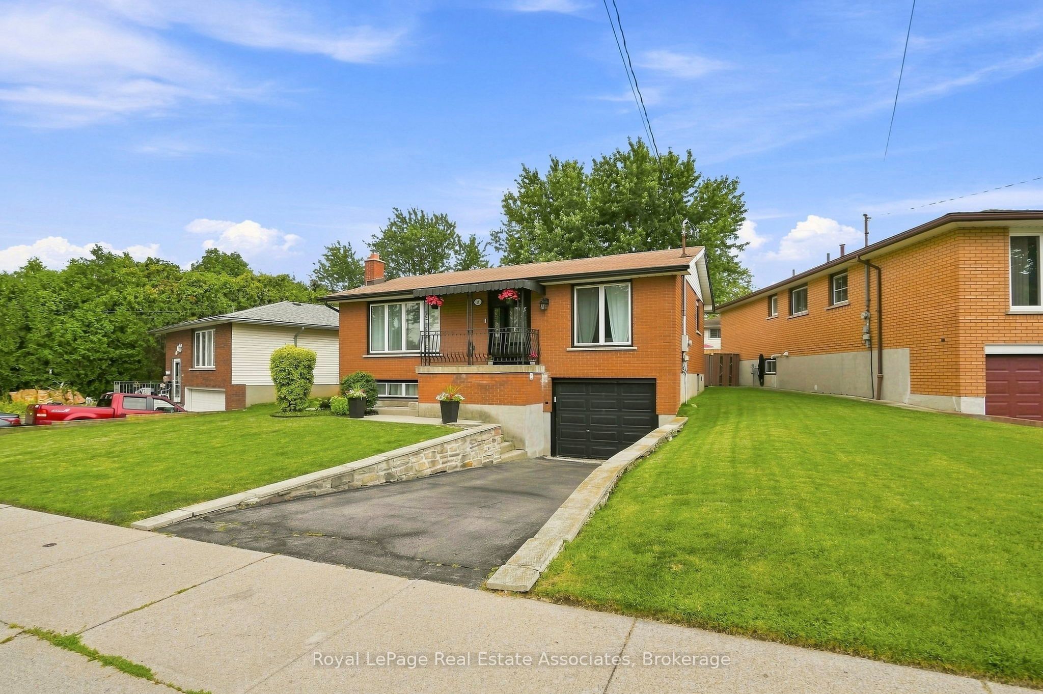 15 Quay Court, Hamilton, ON L8W 1R2 photo 2