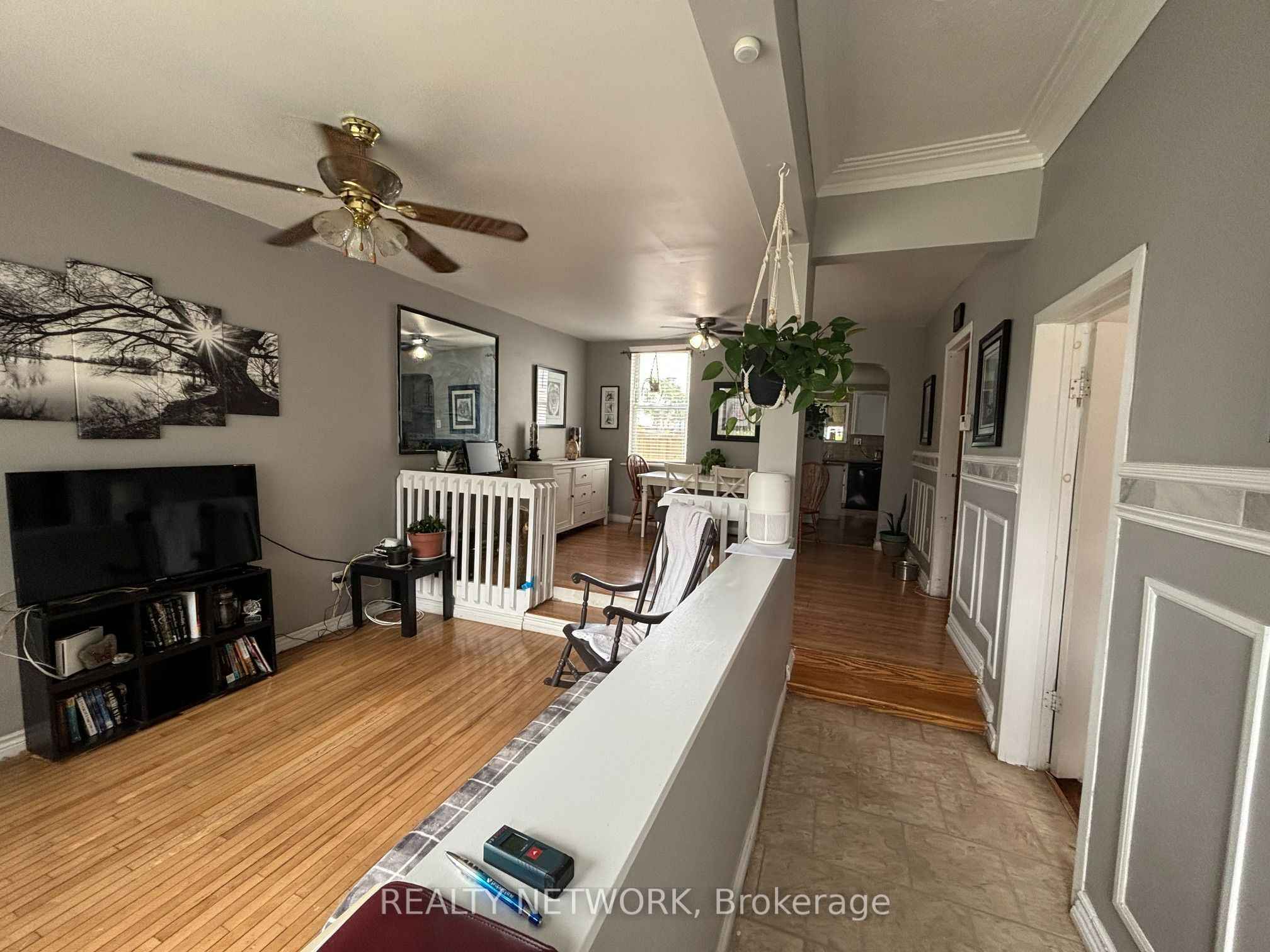 49 Highland Avenue, Hamilton, ON L8L 1Z2 photo 3
