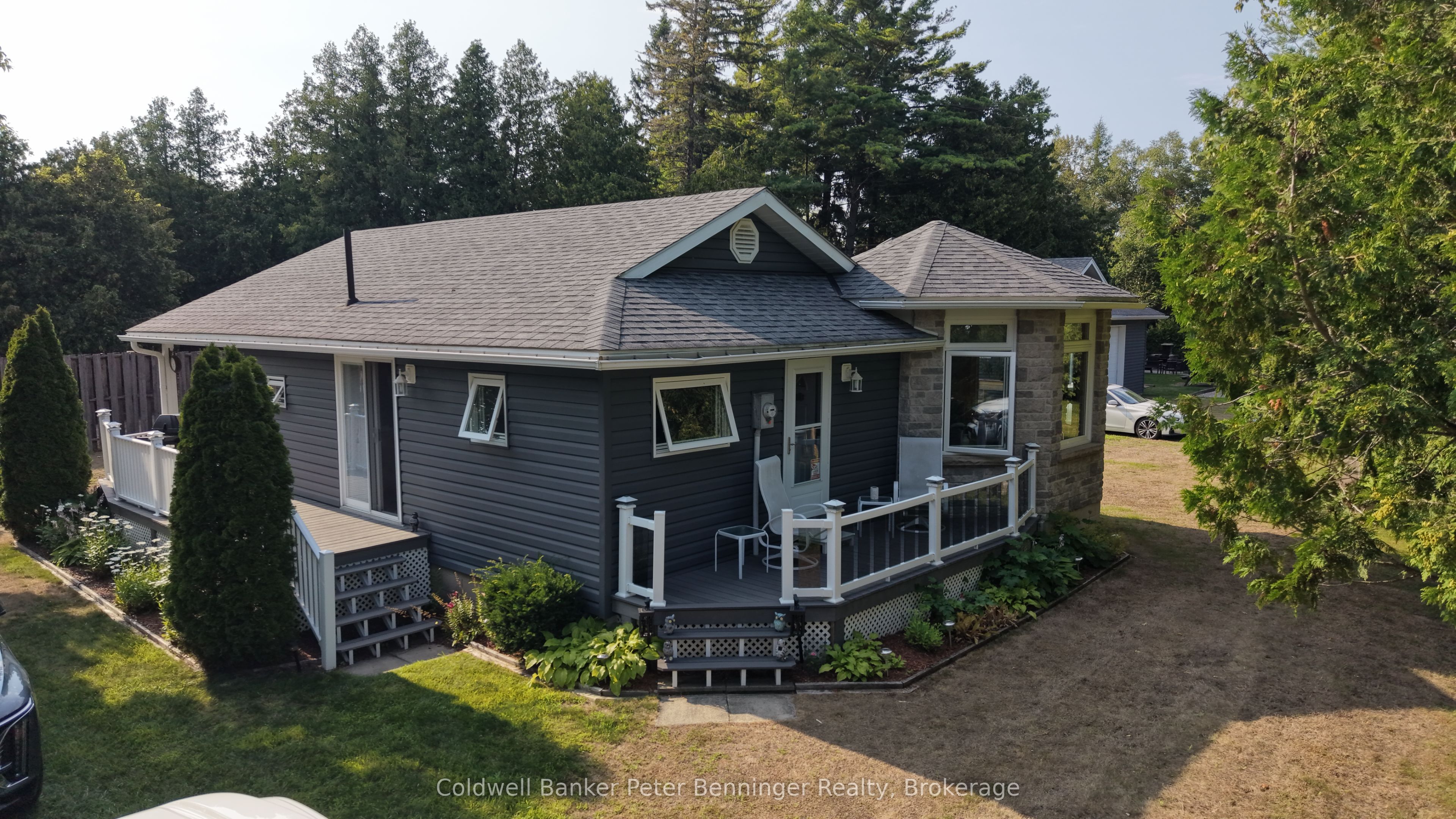 810 Second Avenue S, South Bruce Peninsula, ON N0H 2G0 photo 2