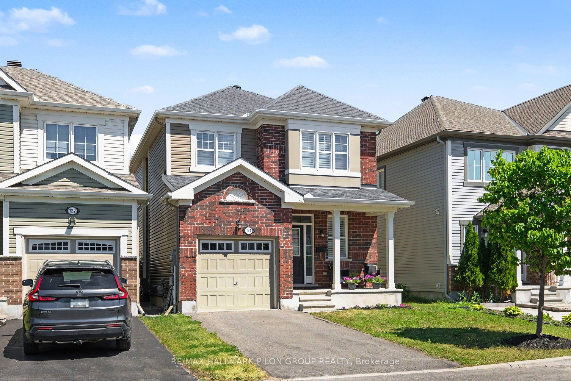 124 Mandalay Street, Orleans - Cumberland and Area, ON K4A 1A6