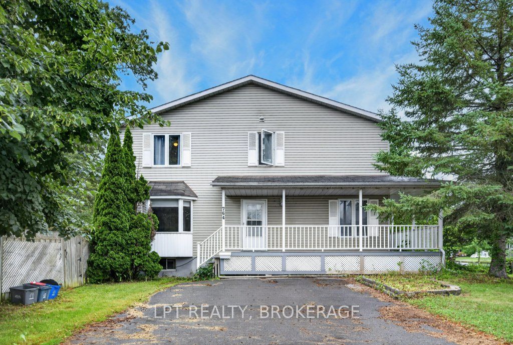 764 Roosevelt Drive, Kingston, ON K7M 8V3