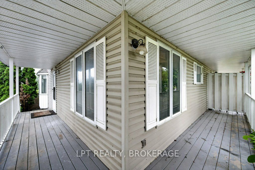 764 Roosevelt Drive, Kingston, ON K7M 8V3 photo 3