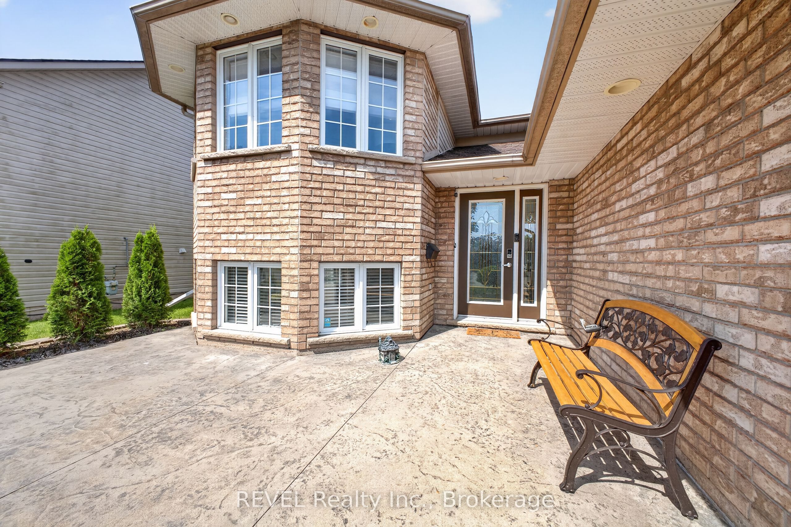 349 SCOTT Avenue, Fort Erie, ON L2A 5E5 photo 4