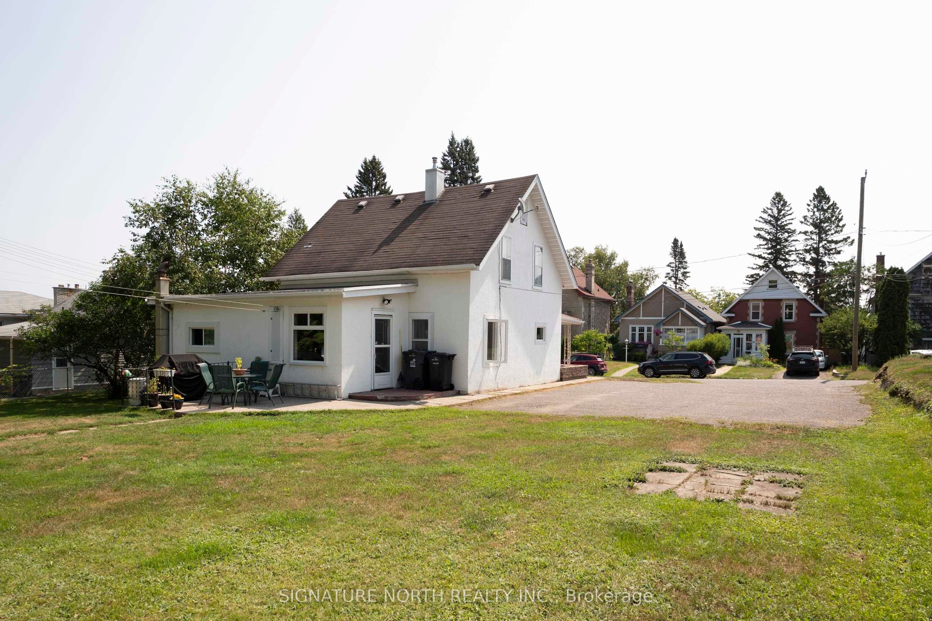 34 Knight Street, Thunder Bay, ON P7A 5M2 photo 3