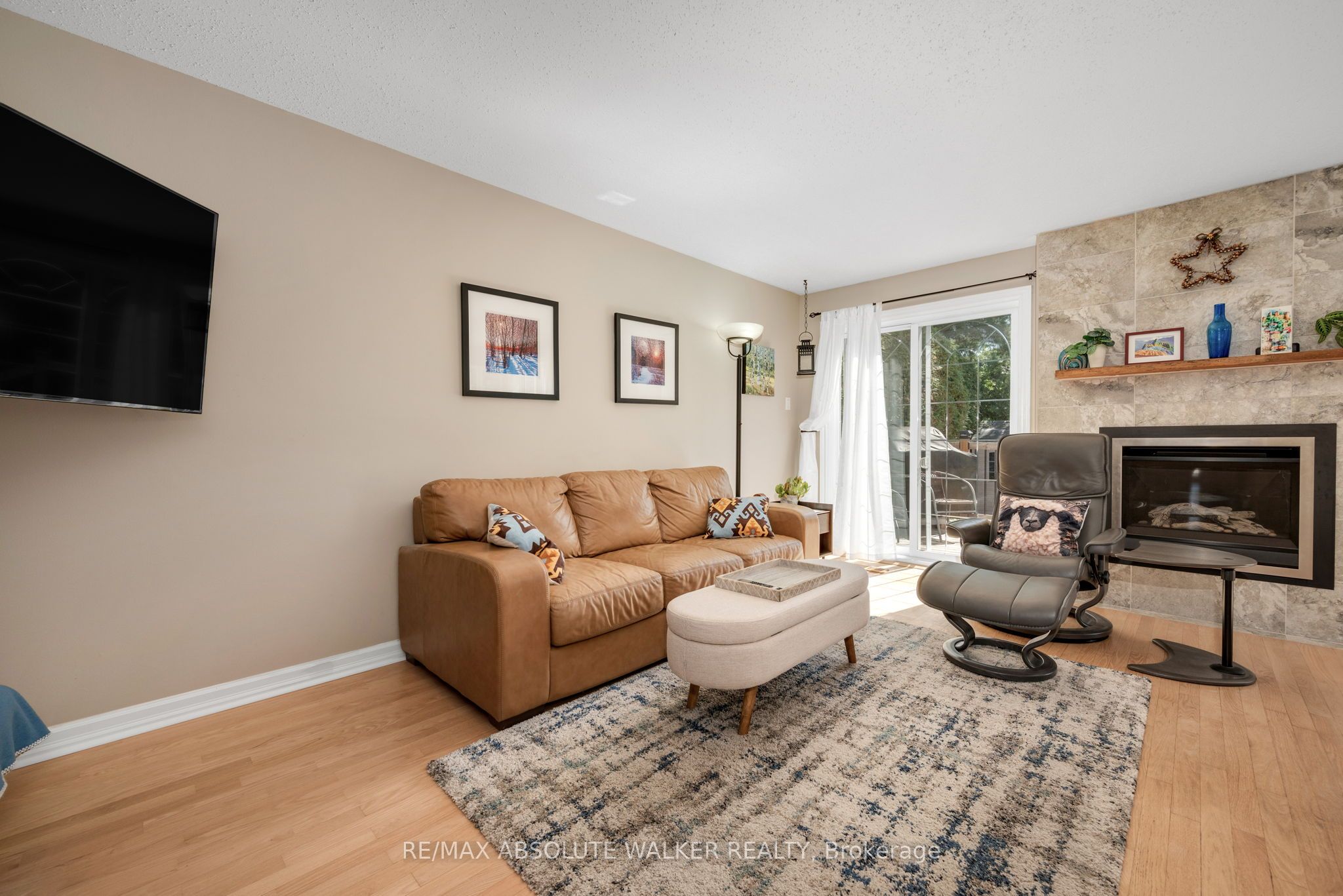 1546 Meadowfield Place, Orleans - Convent Glen and Area, ON K1C 5V9 photo 5