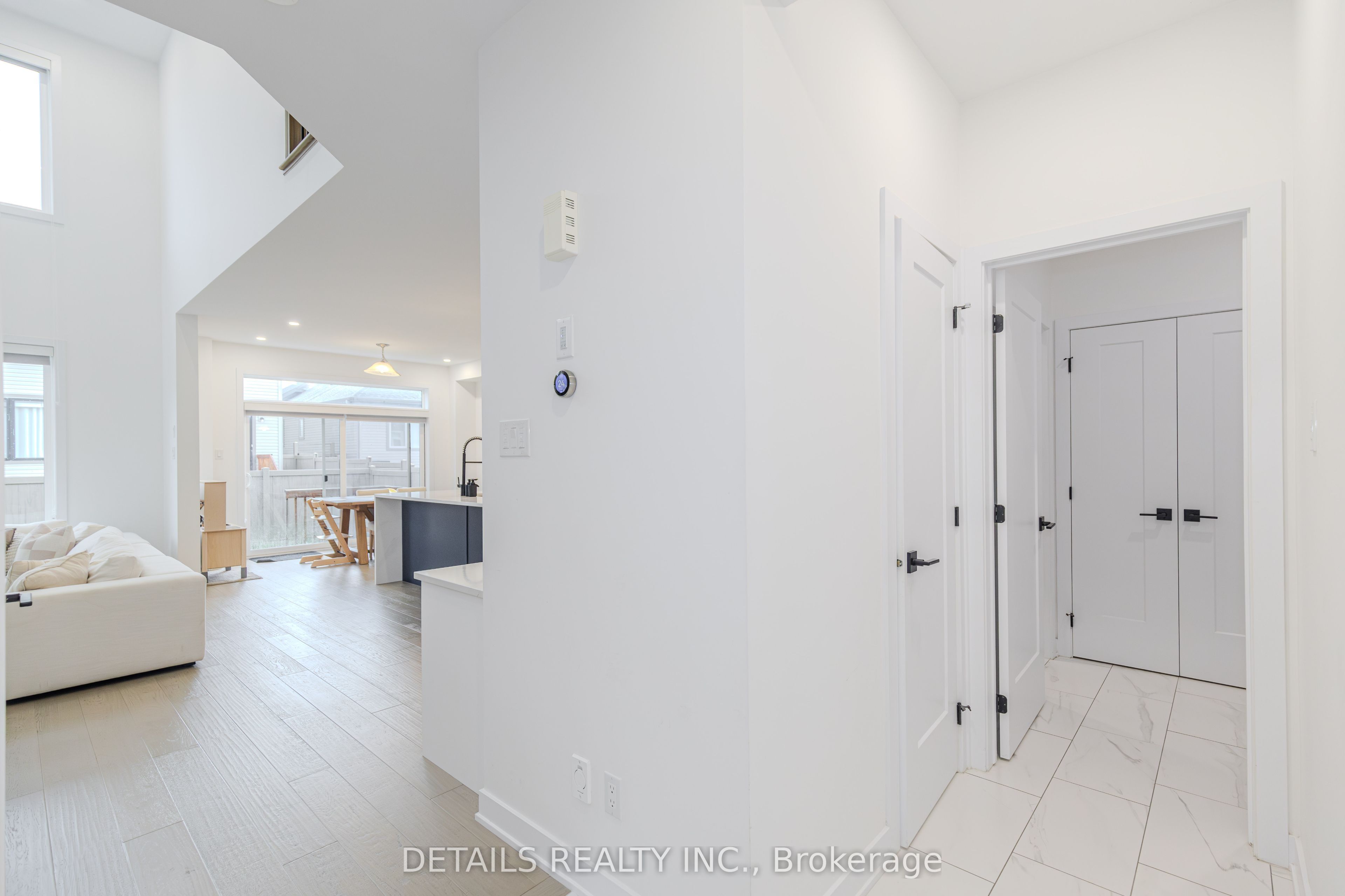 67 Viceroy Mews, Blossom Park - Airport and Area, ON K1X 0J5 photo 3