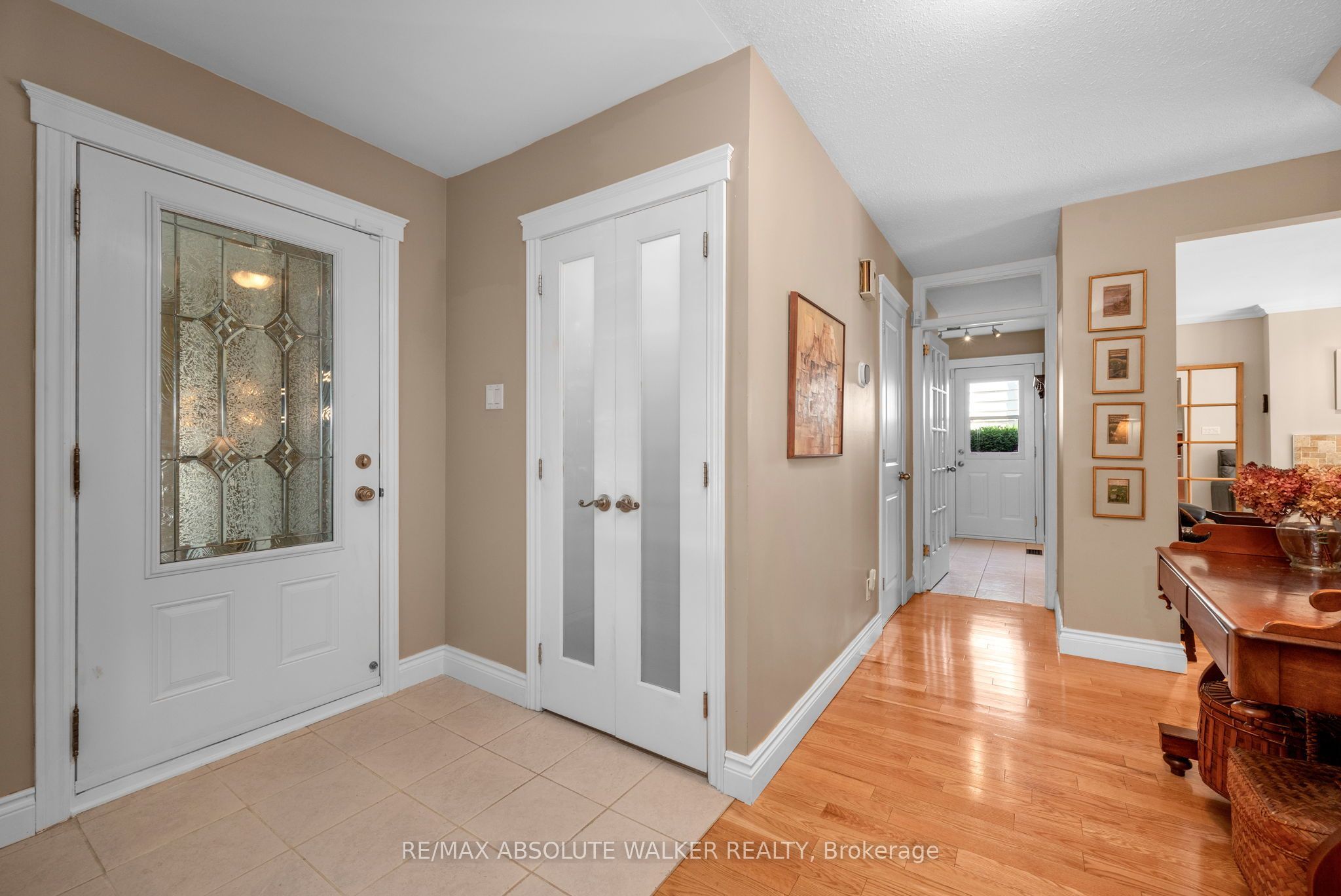 53 Northpark Drive, Blackburn Hamlet, ON K1B 3R7 photo 4