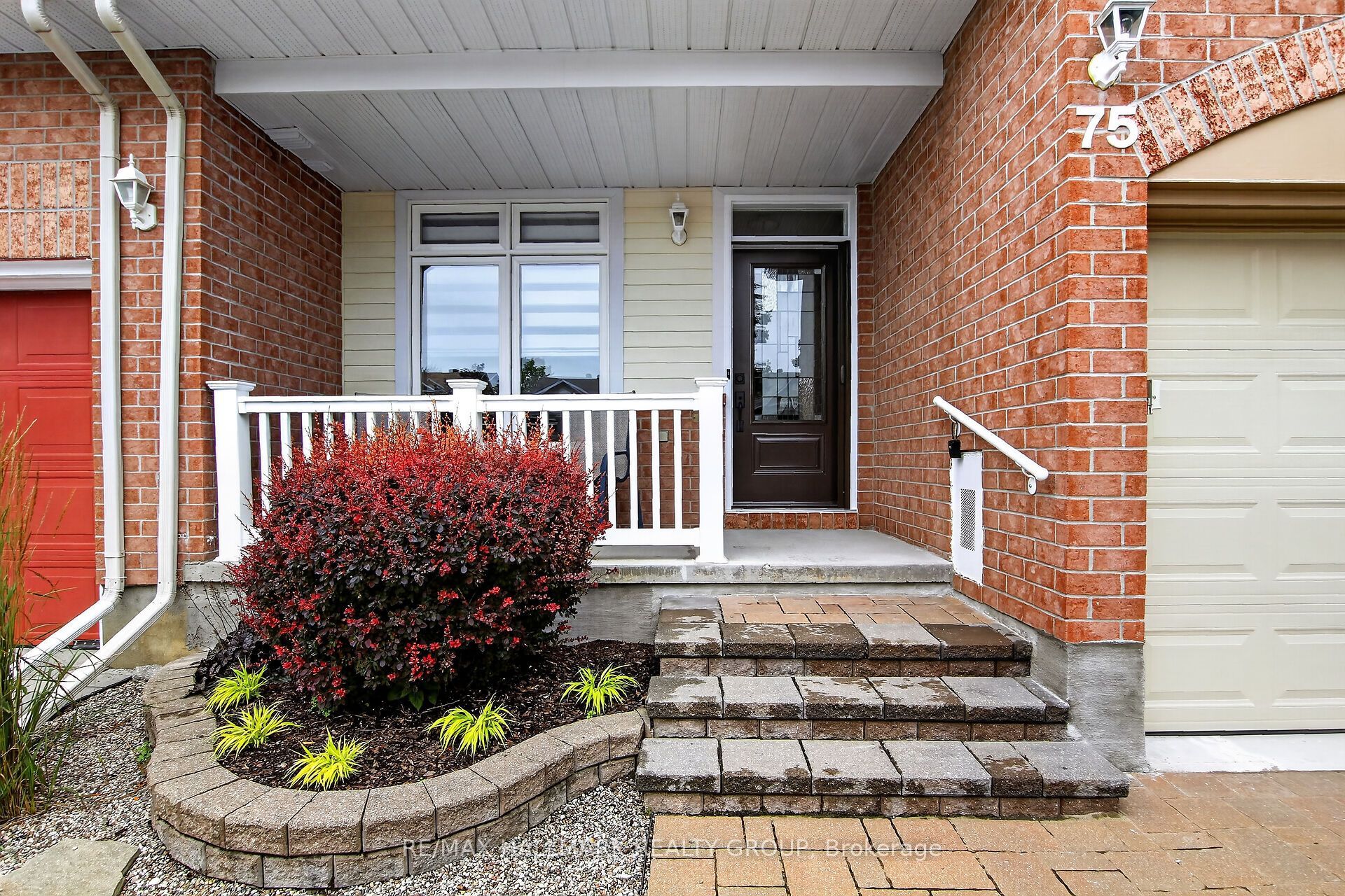 75 Sable Run Drive, Stittsville - Munster - Richmond, ON K2S 1W7 photo 3