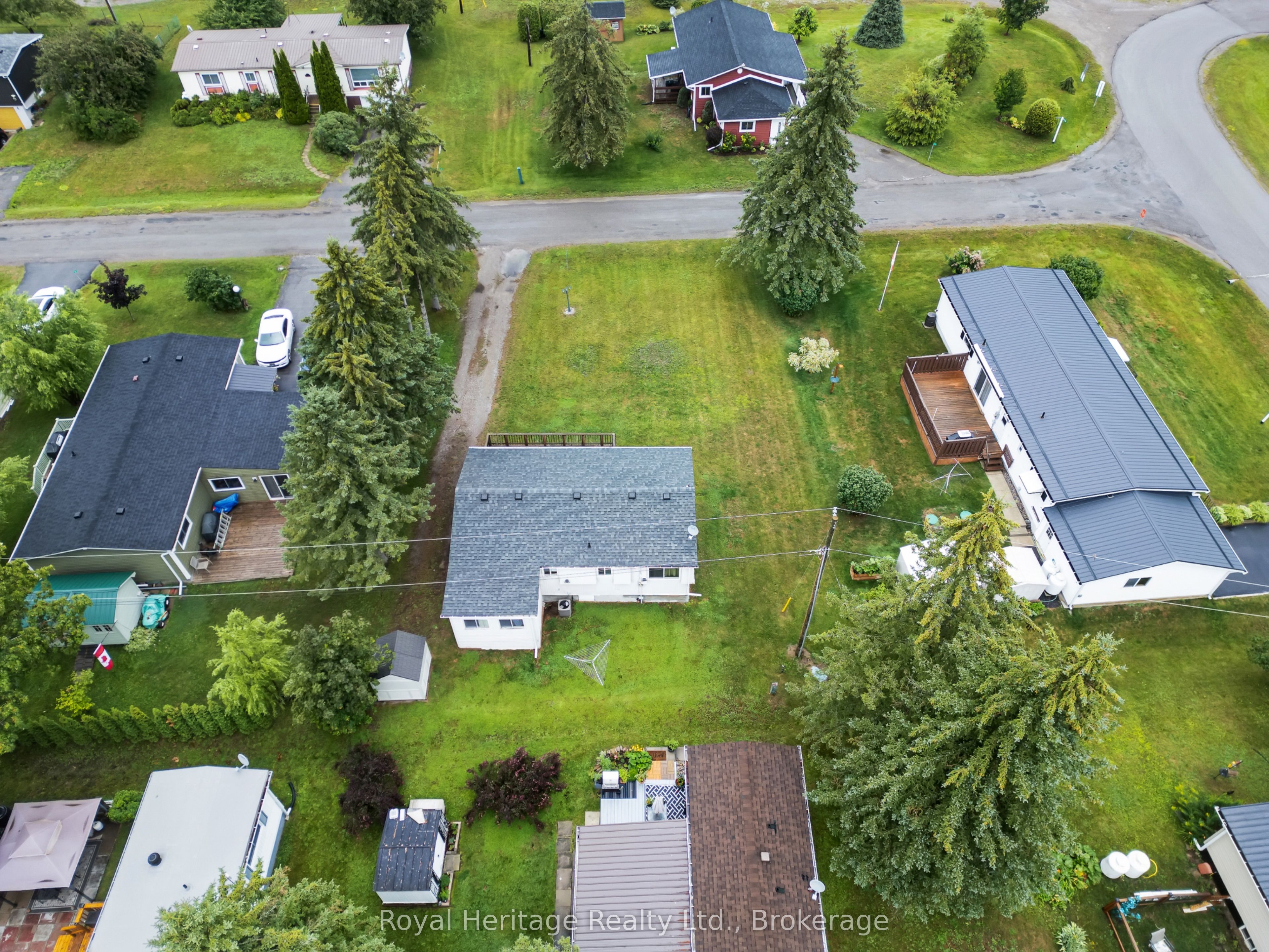 2 Fenelon Way, Kawartha Lakes, ON K9V 4R3 photo 3
