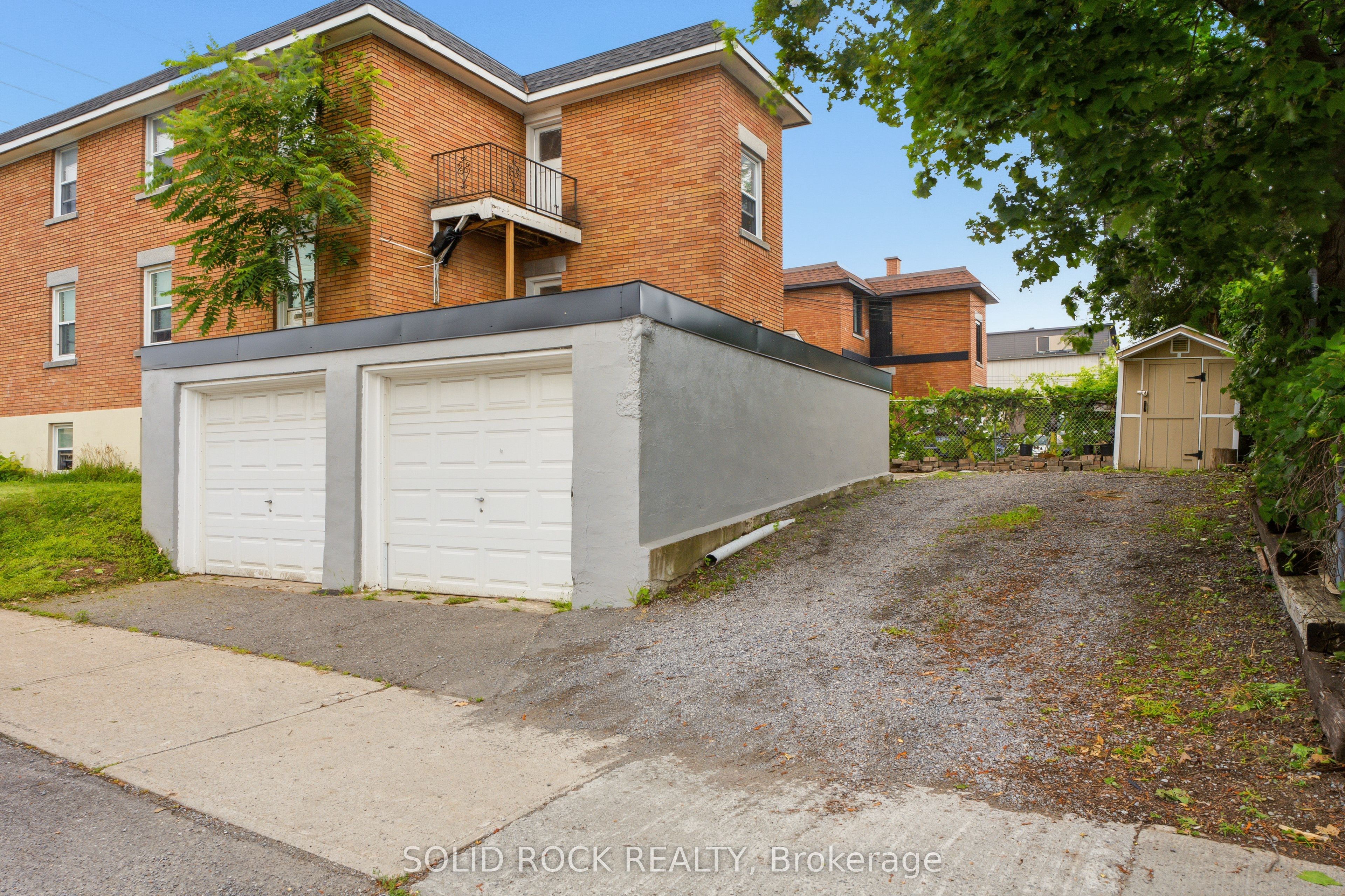289 Mcarthur Avenue, Vanier and Kingsview Park, ON K1L 6P3 photo 5