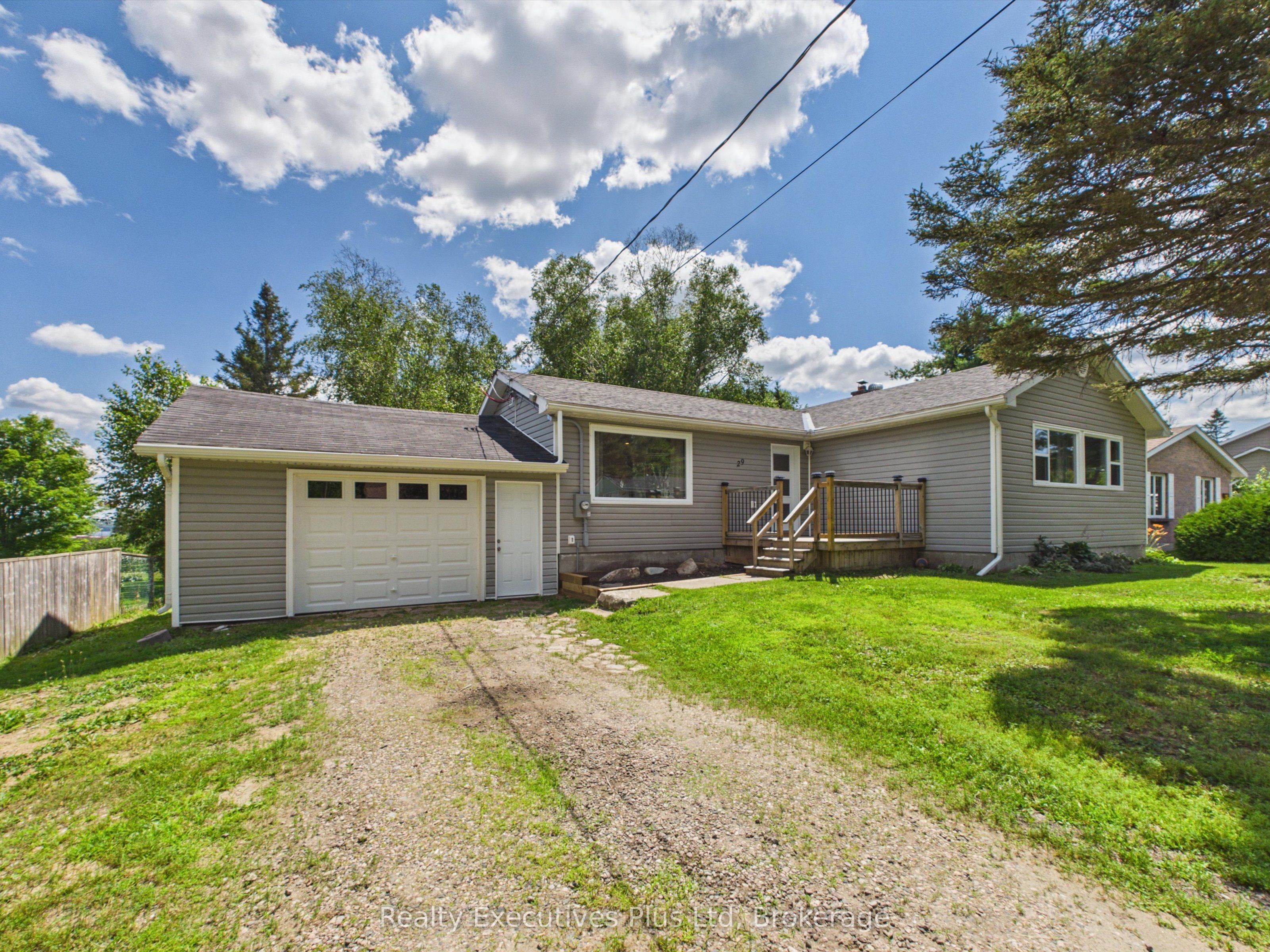 29 Queen Street, Sundridge, ON P0A 1Z0 photo 2