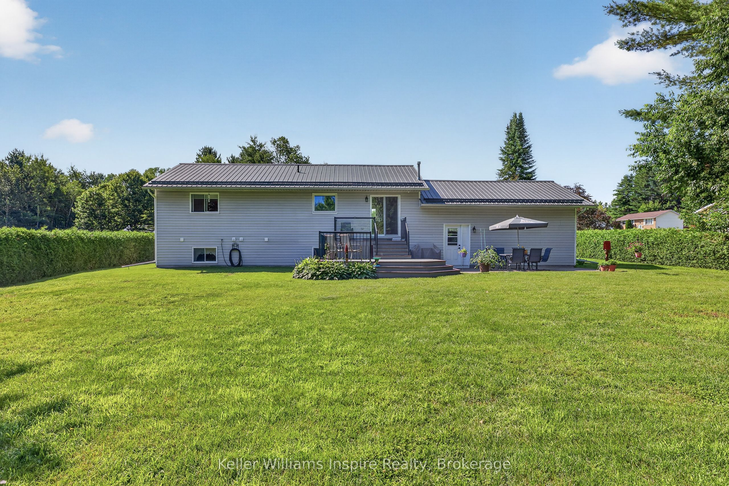 12 Jamie Crescent, Petawawa, ON K8H 3N2 photo 5