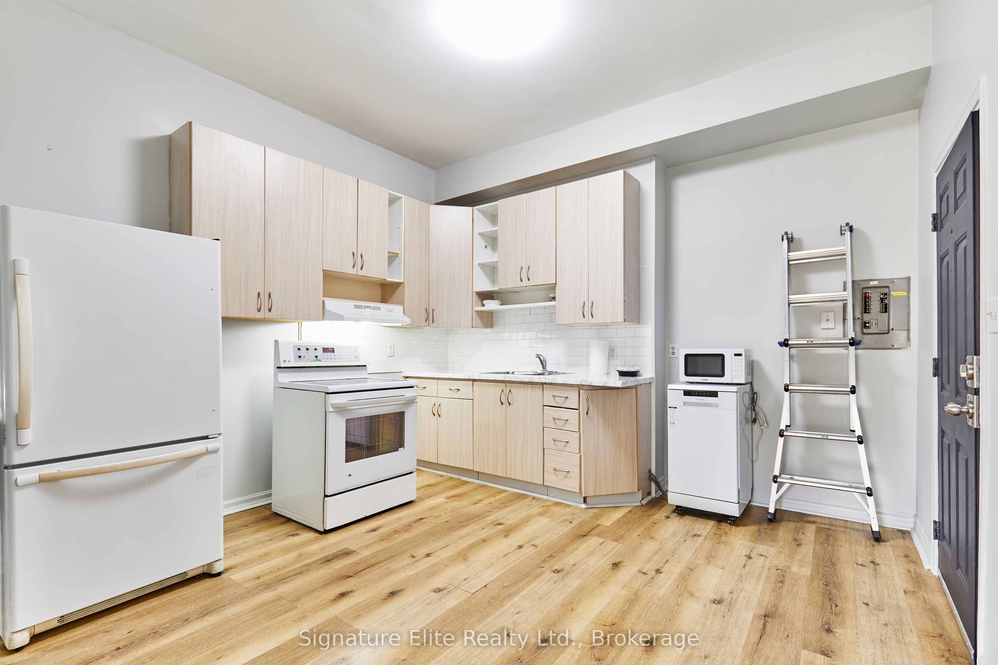 363 Barton Street E 3, Hamilton, ON L8L 2X8 photo 4