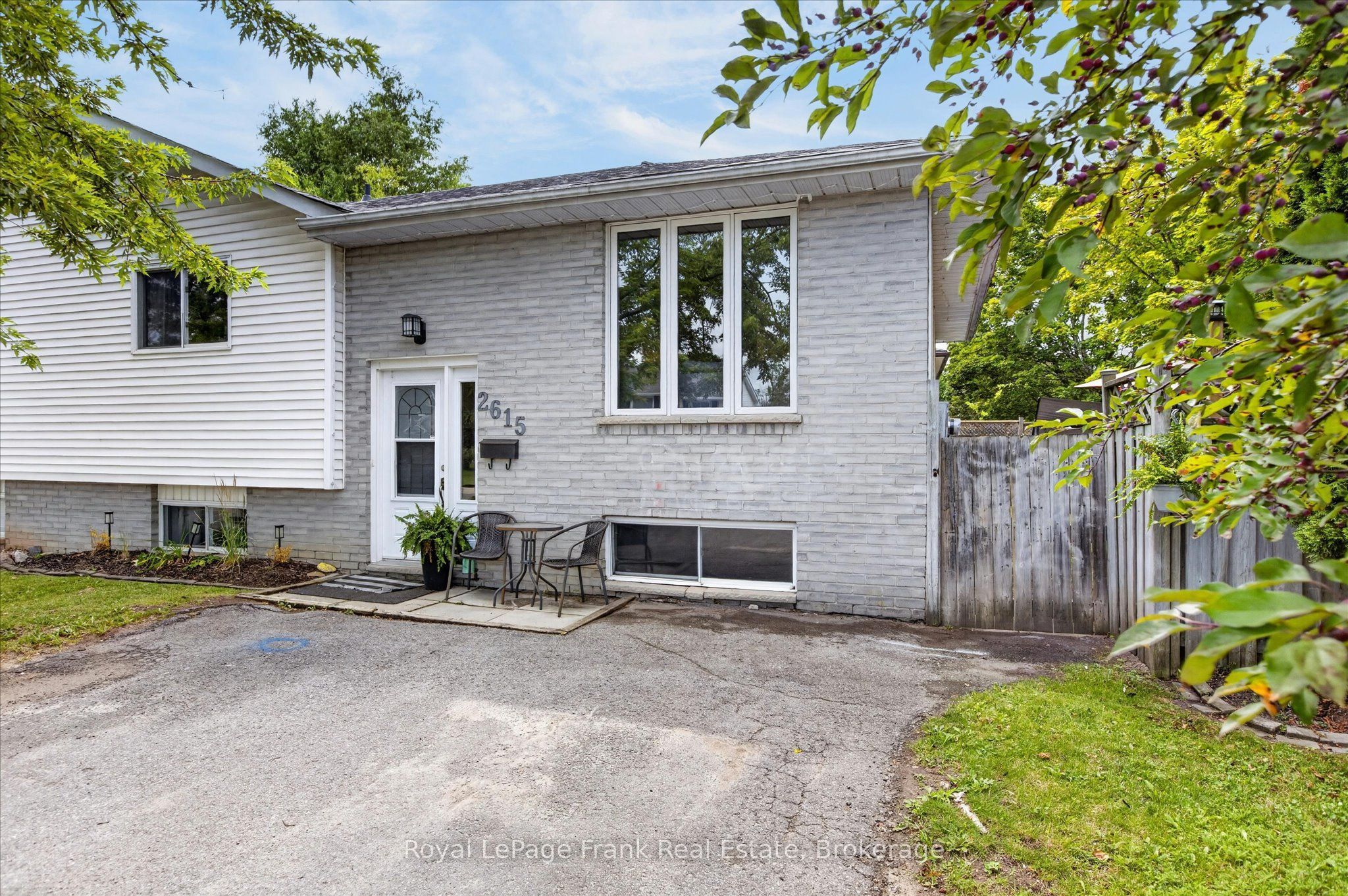 2615 Foxmeadow Road, Peterborough, ON K9L 1X3 photo 3