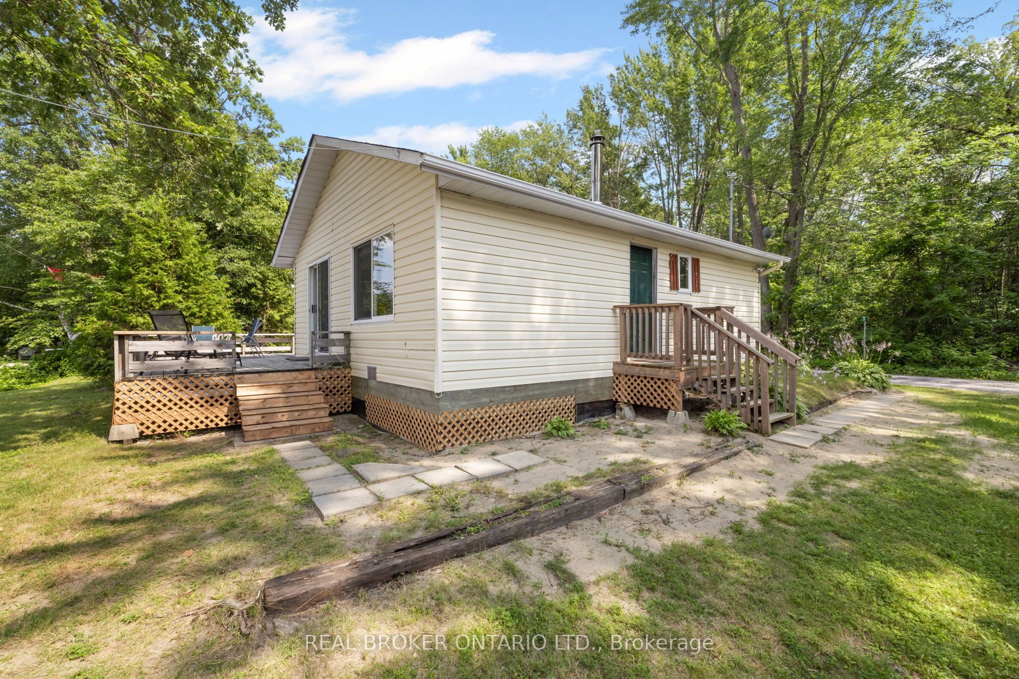 351 Leavoy Lane, Horton, ON K7V 3Z8 photo 2