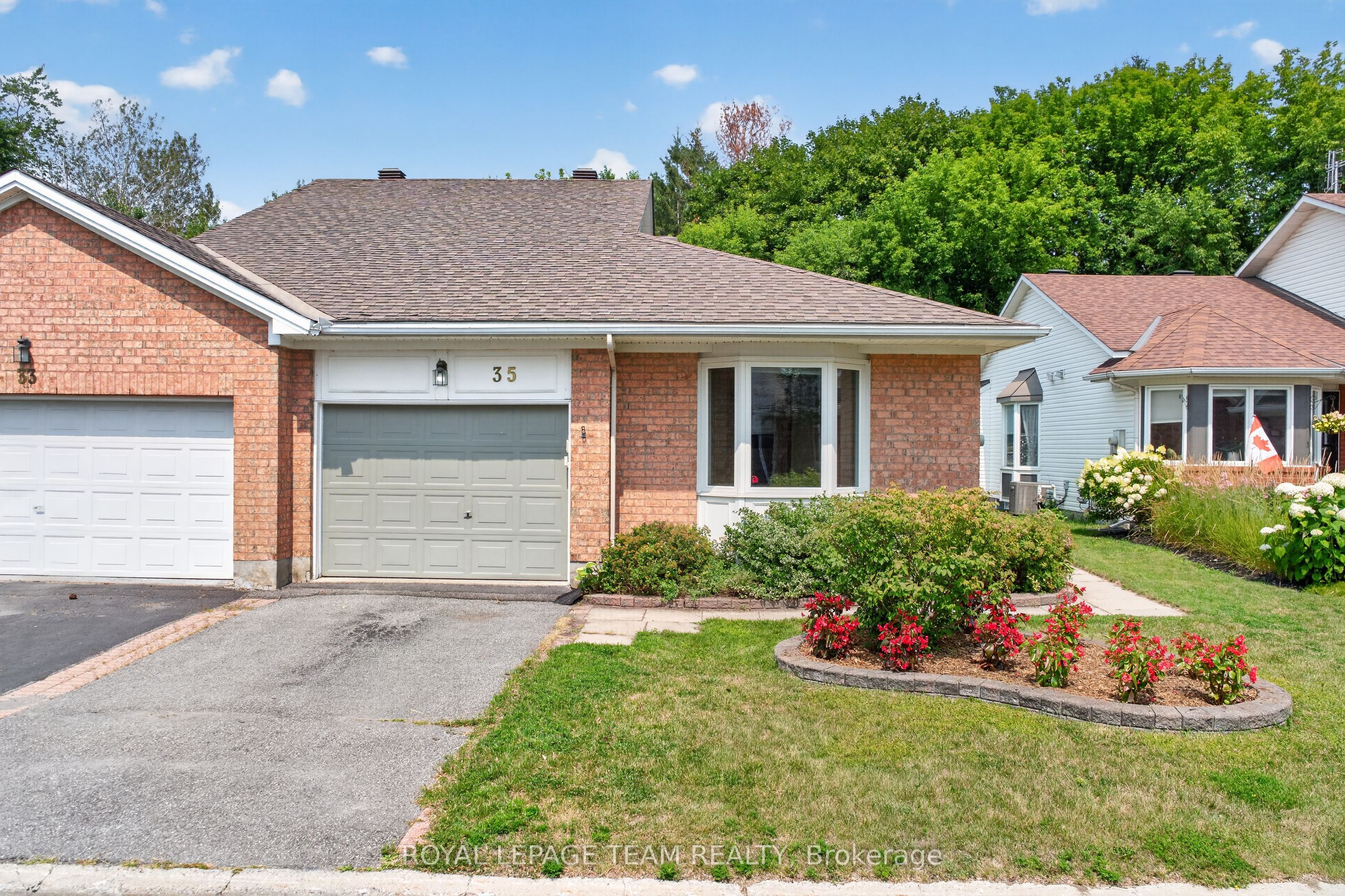 35 Billingham Crescent, Kanata, ON K2K 2T7 photo 3