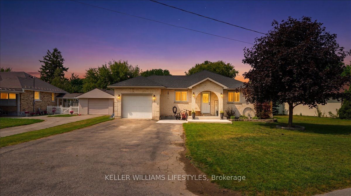 72 Allen Street, Lambton Shores, ON N0M 2N0