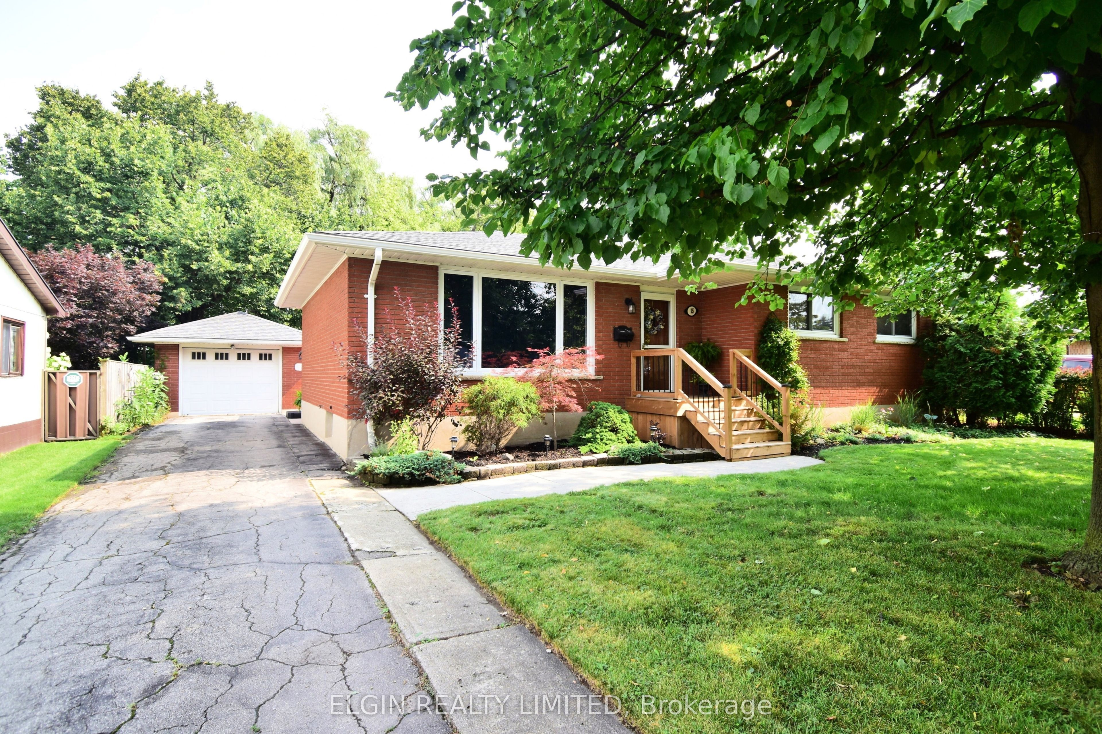 15 Steele Street, St. Thomas, ON N5R 2Y2