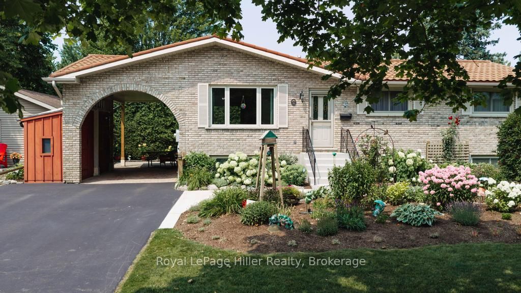 58 Kemp Crescent, Stratford, ON N5A 5C3