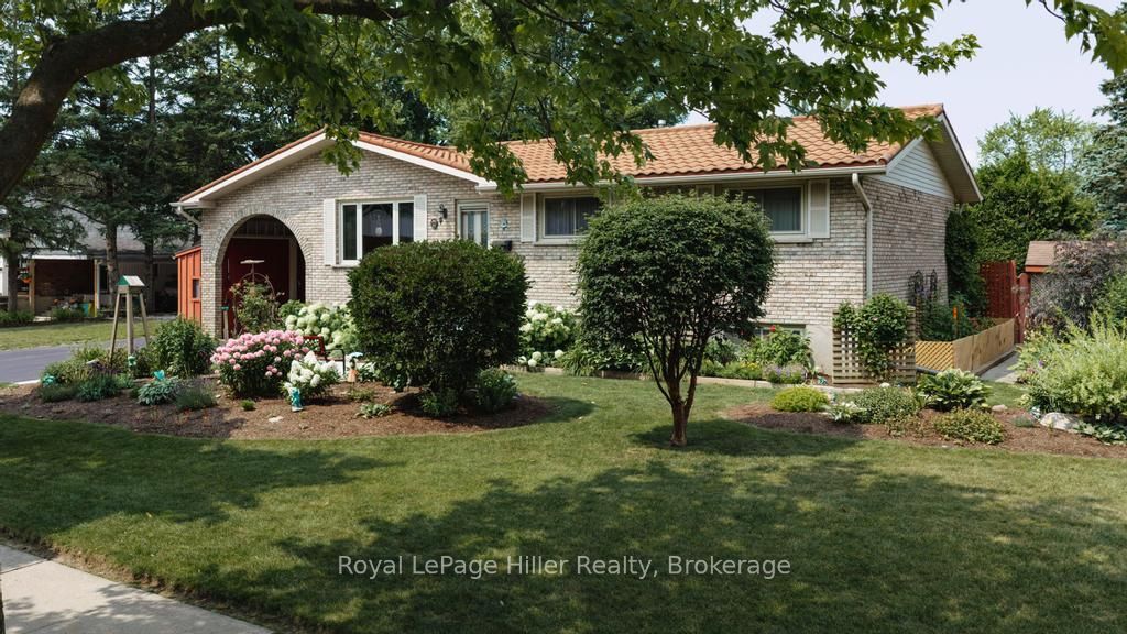 58 Kemp Crescent, Stratford, ON N5A 5C3 photo 2