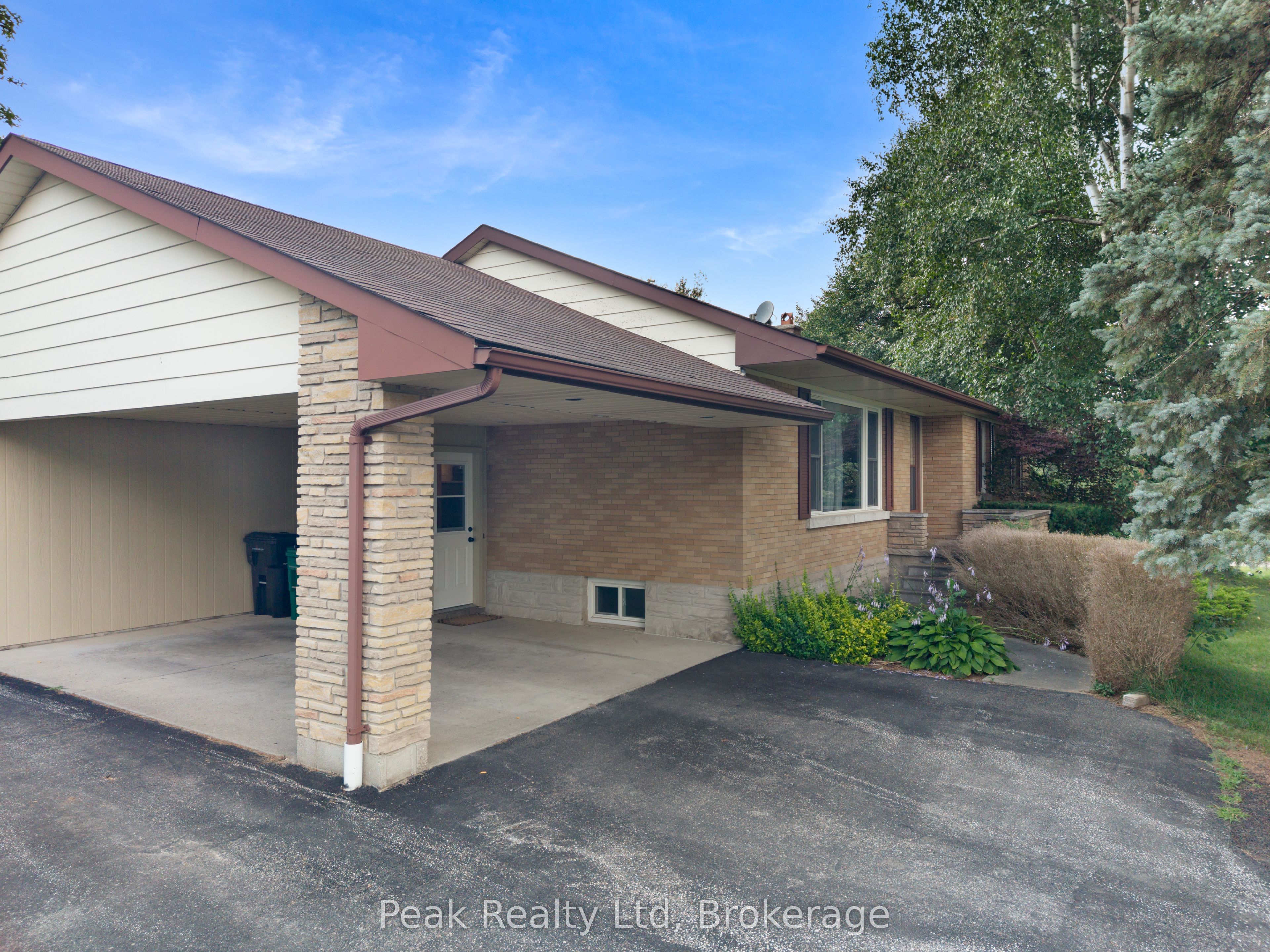 11645 KING Street N, Woolwich, ON N0B 2N0 photo 2