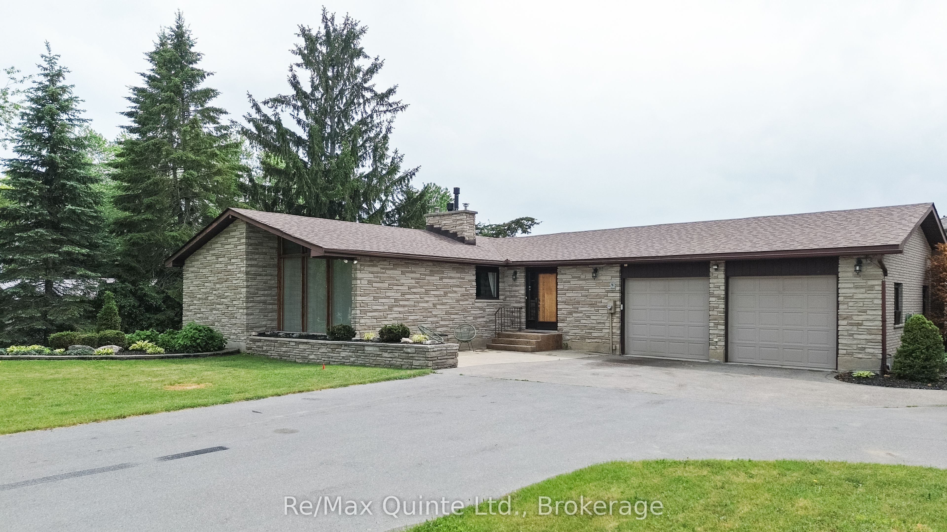 366 Farnham Road, Belleville, ON K8N 4Z5 photo 3