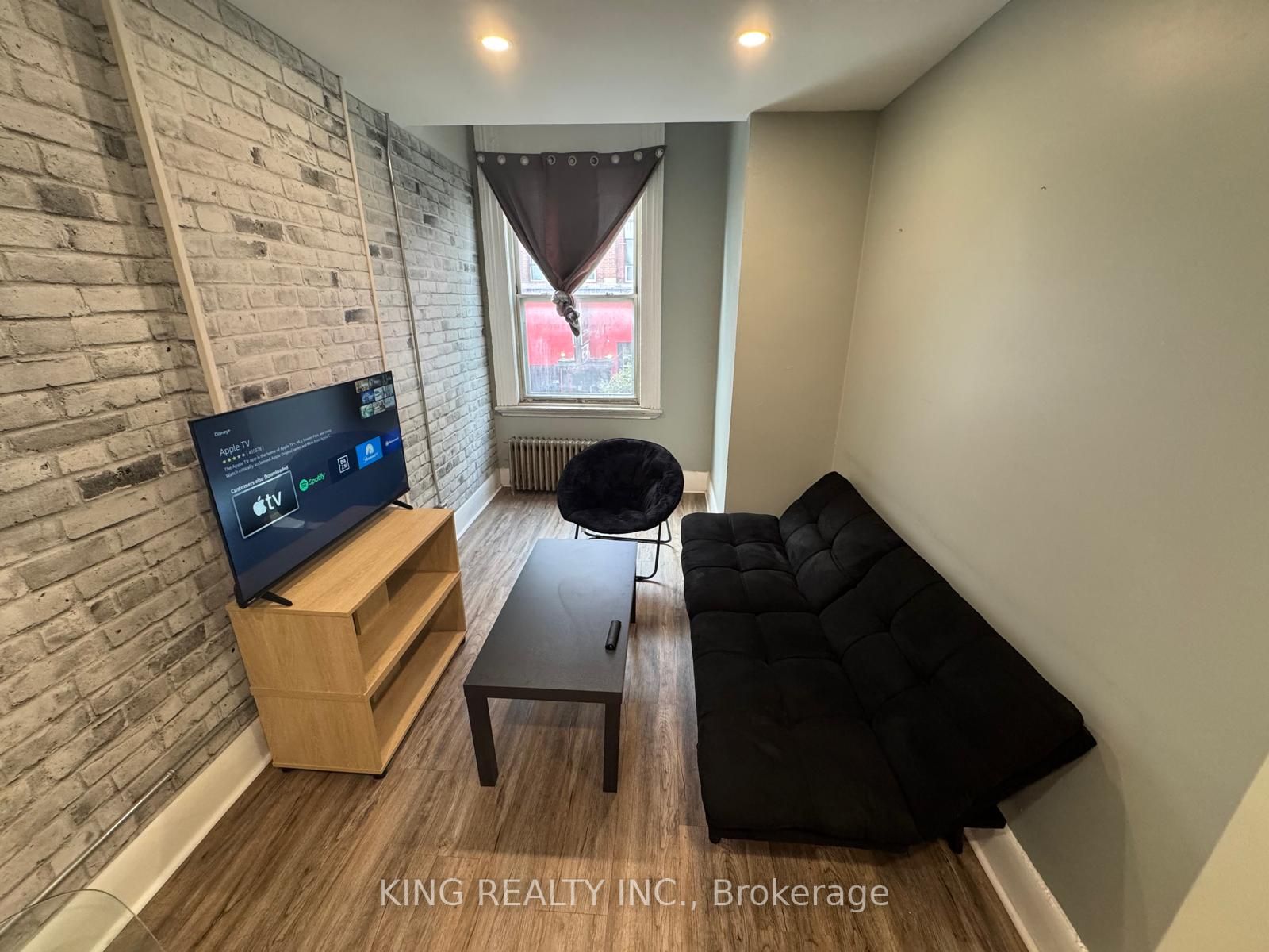 344 Richmond Street 1, London East, ON N6A 3C3