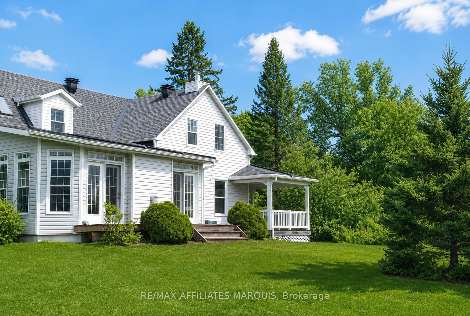 5870 Roger Stevens Drive, Montague, ON K7A 4S6 photo 4