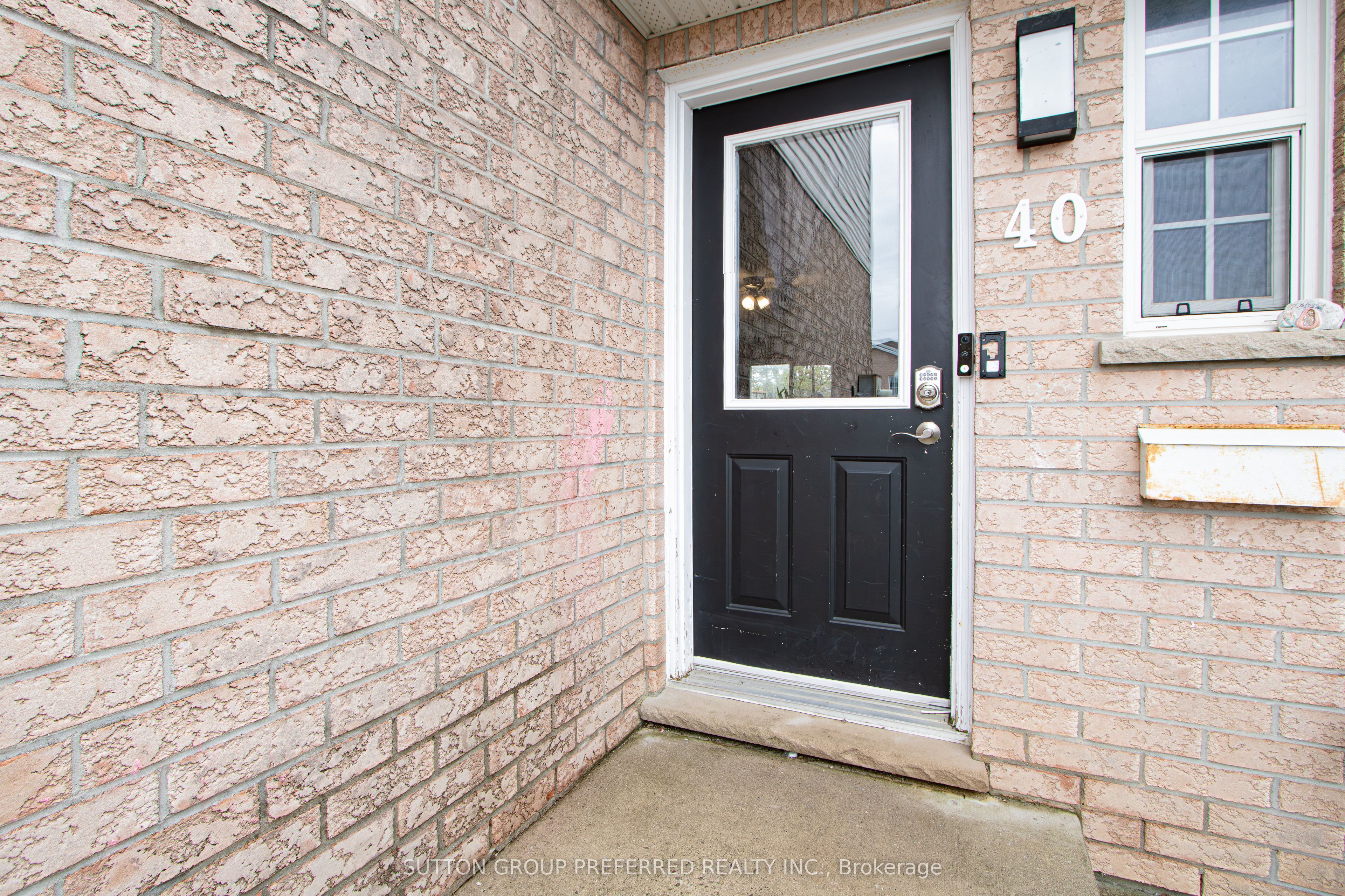 40 Katie Lane, Strathroy-Caradoc, ON N7G 4E5 photo 3