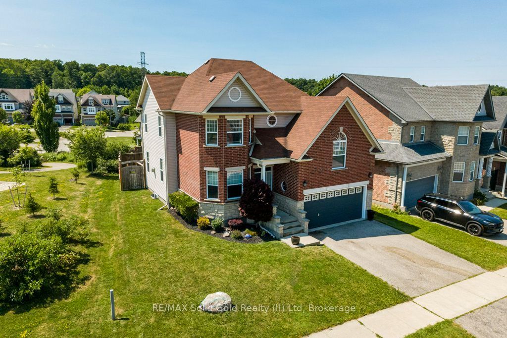 767 Lucerne Avenue, Waterloo, ON N2T 2Y3 photo 2