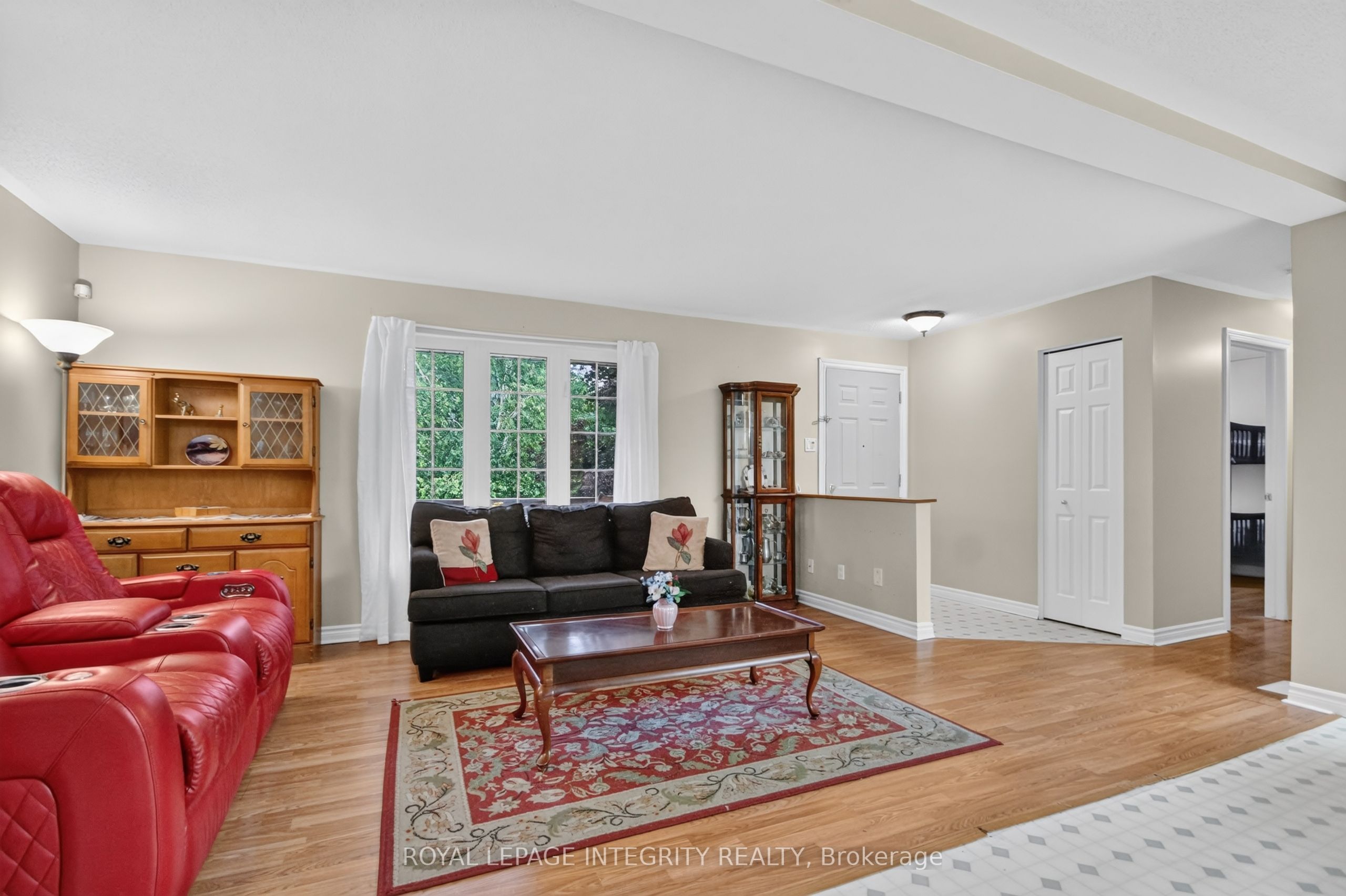 8308 ROSEFIRE Drive, Greely - Metcalfe - Osgoode - Vernon and Area, ON K0A 2P0 photo 3