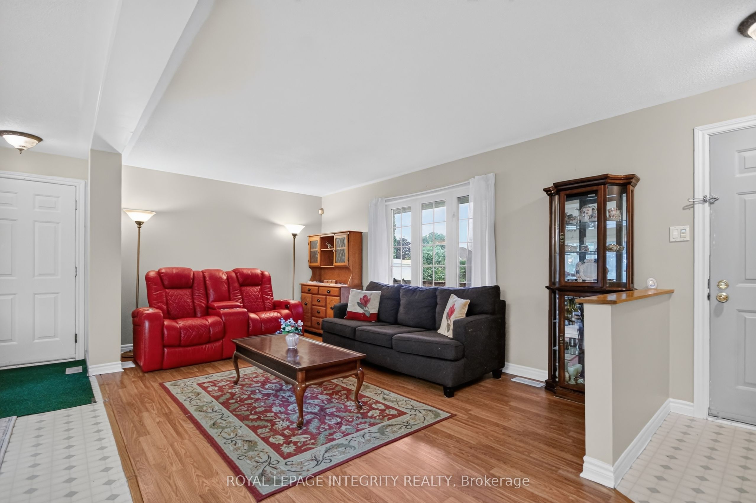 8308 ROSEFIRE Drive, Greely - Metcalfe - Osgoode - Vernon and Area, ON K0A 2P0 photo 4