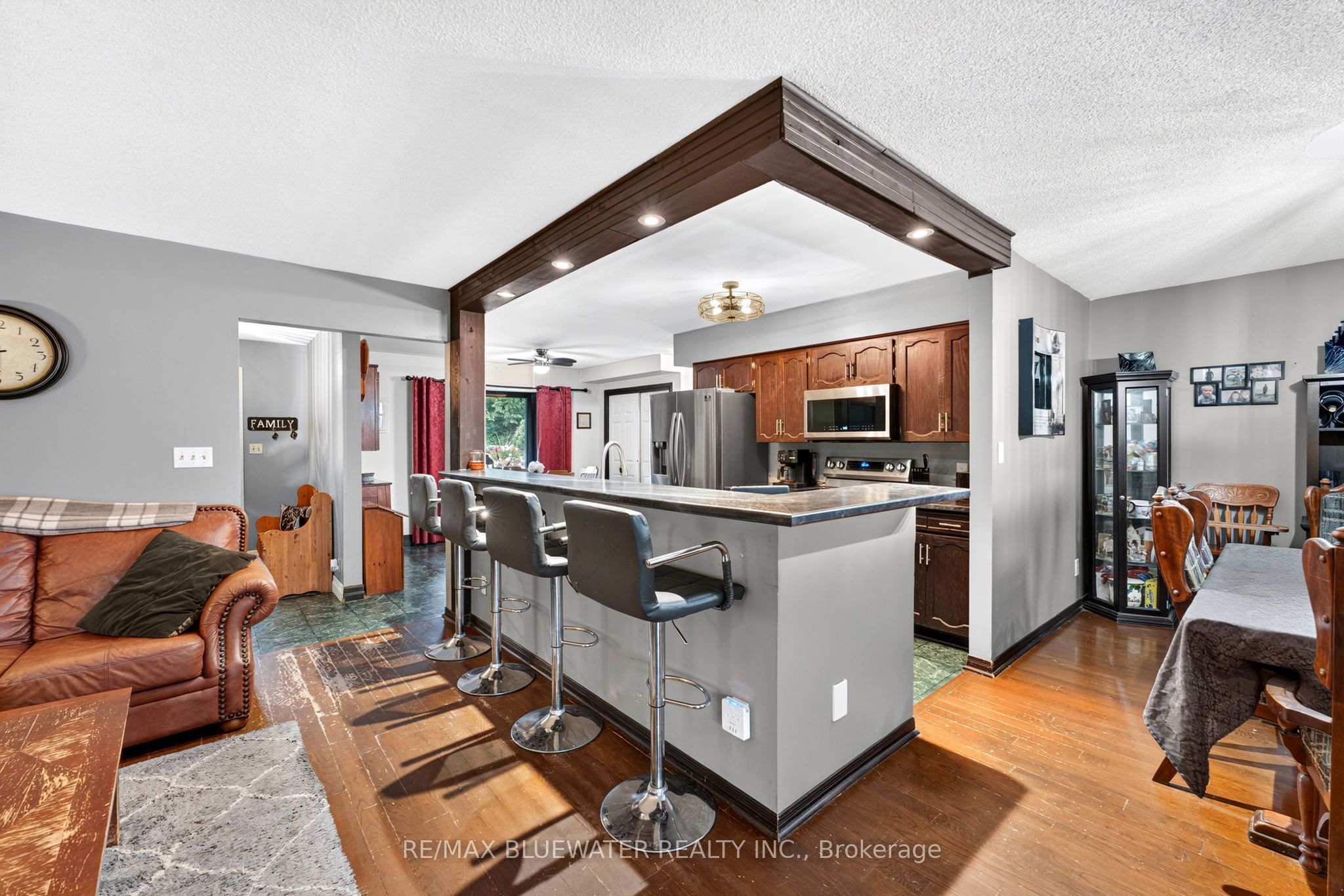 210 Hill Street, Central Huron, ON N0M 1L0 photo 2