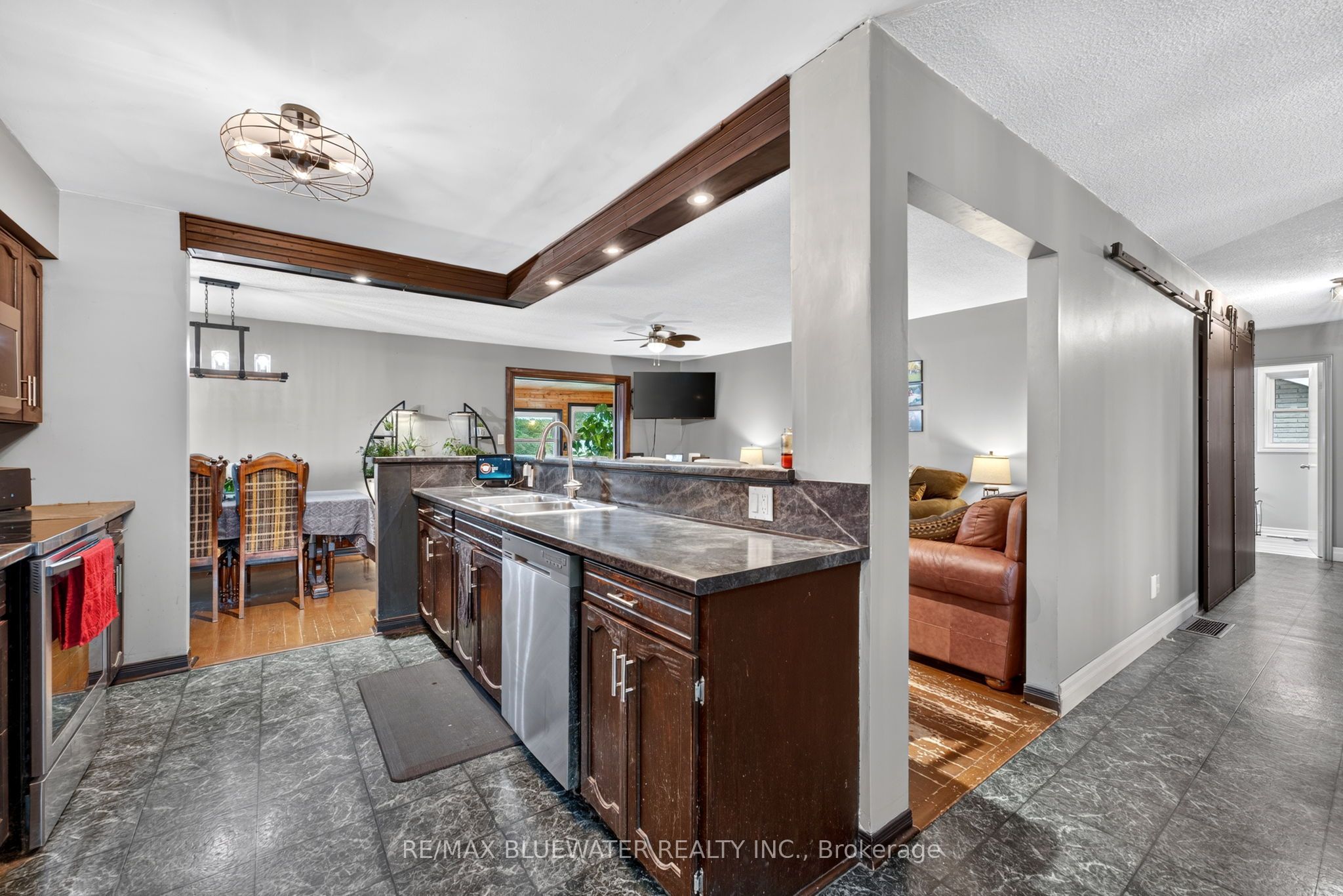 210 Hill Street, Central Huron, ON N0M 1L0 photo 3