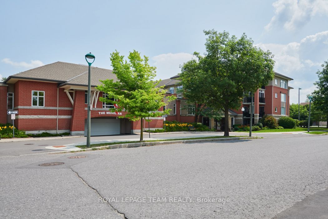 1 Meridian Place 205, South of Baseline to Knoxdale, ON K2G 6N1 photo 2