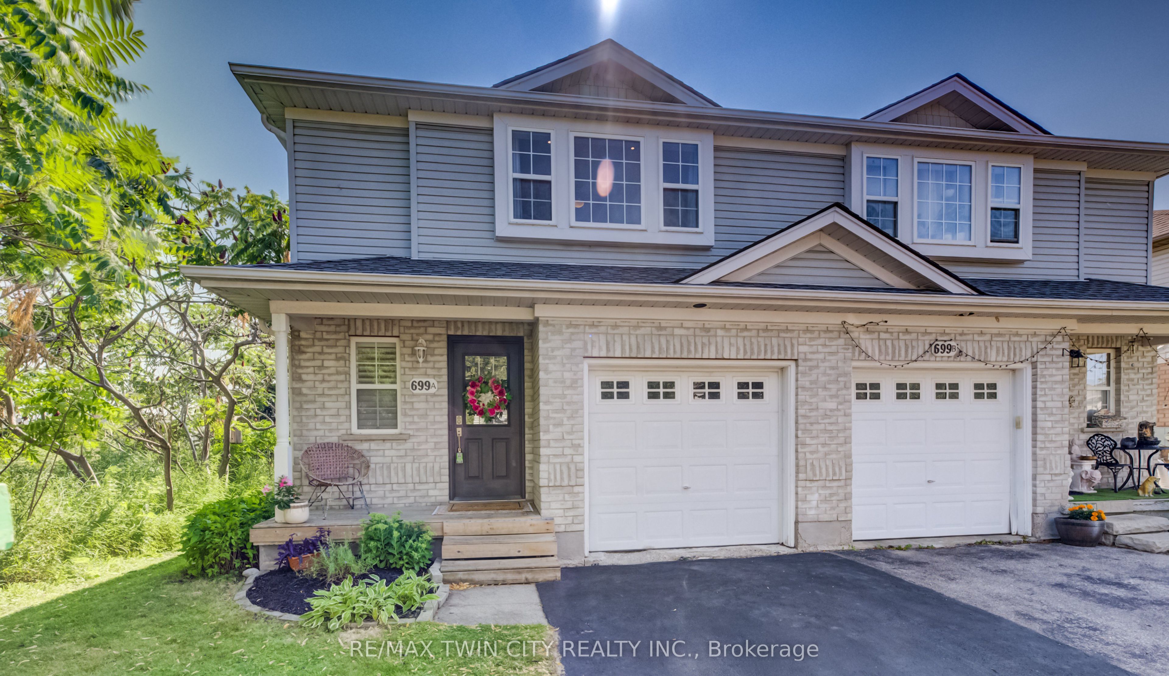 699 Zermatt Drive A, Waterloo, ON N2T 2W7 photo 3