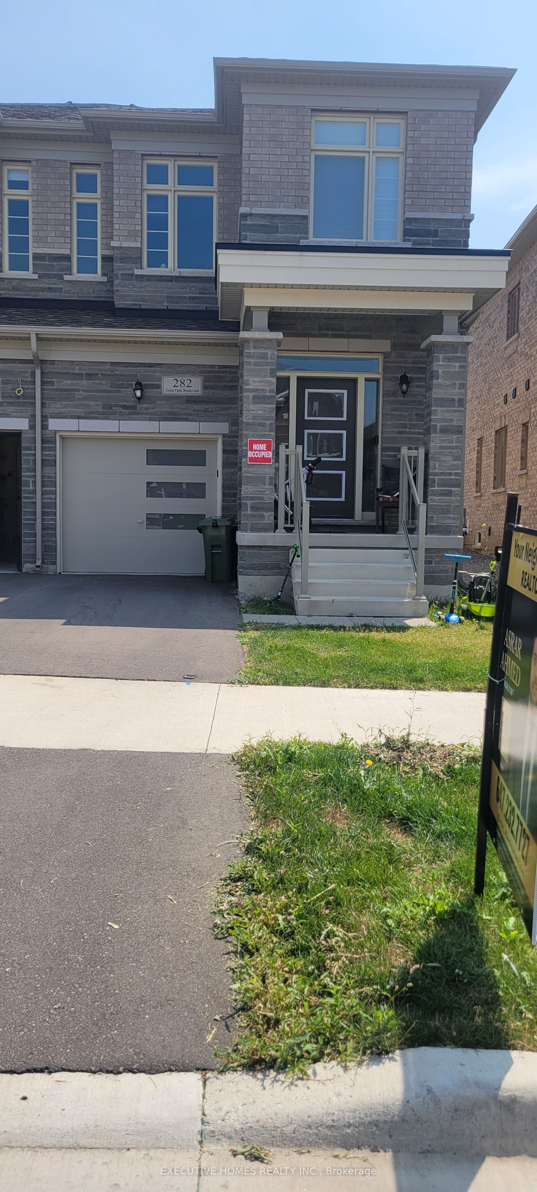 282 Great Falls Boulevard, Hamilton, ON L8B 1Z5 photo 2