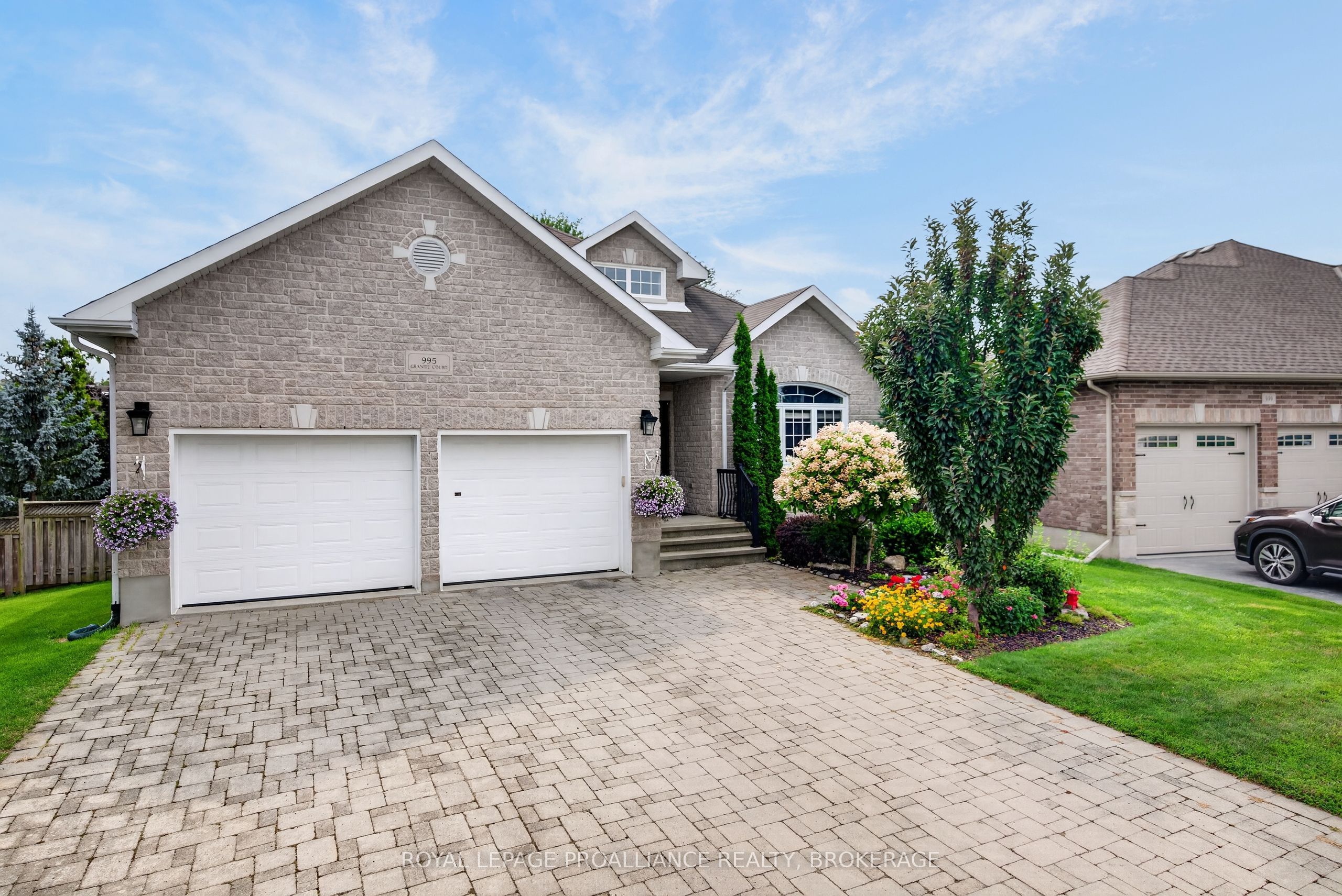 995 Granite Court, Kingston, ON K7M 8W9 photo 2